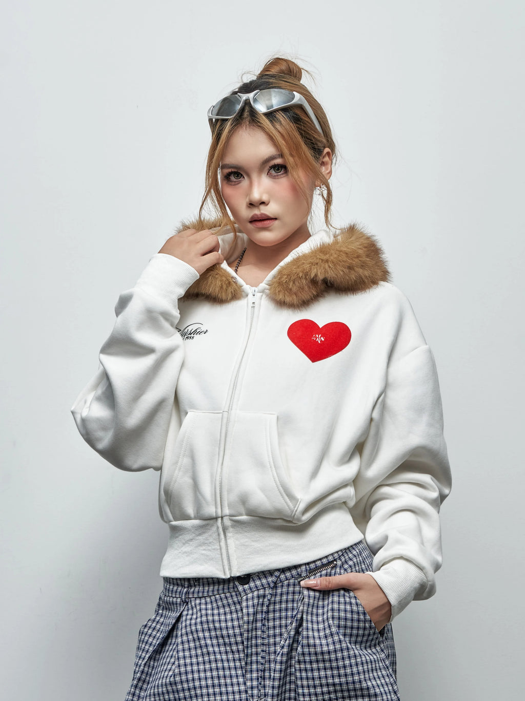 Saimt Retro Heart Detachable Faux Fur Collar Hoodie