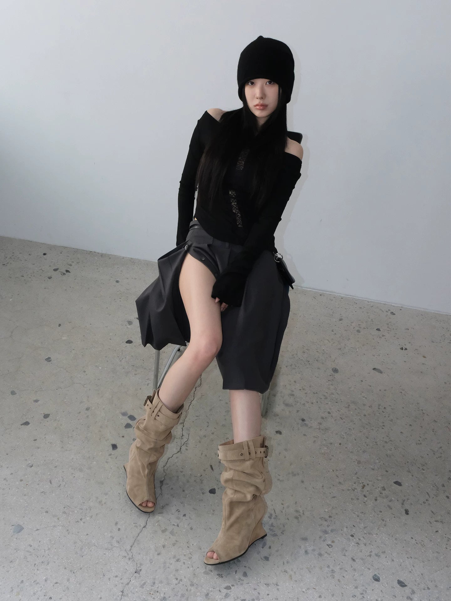 Mooreyu Vintage Belt Buckle Slope Heel Cool Boots