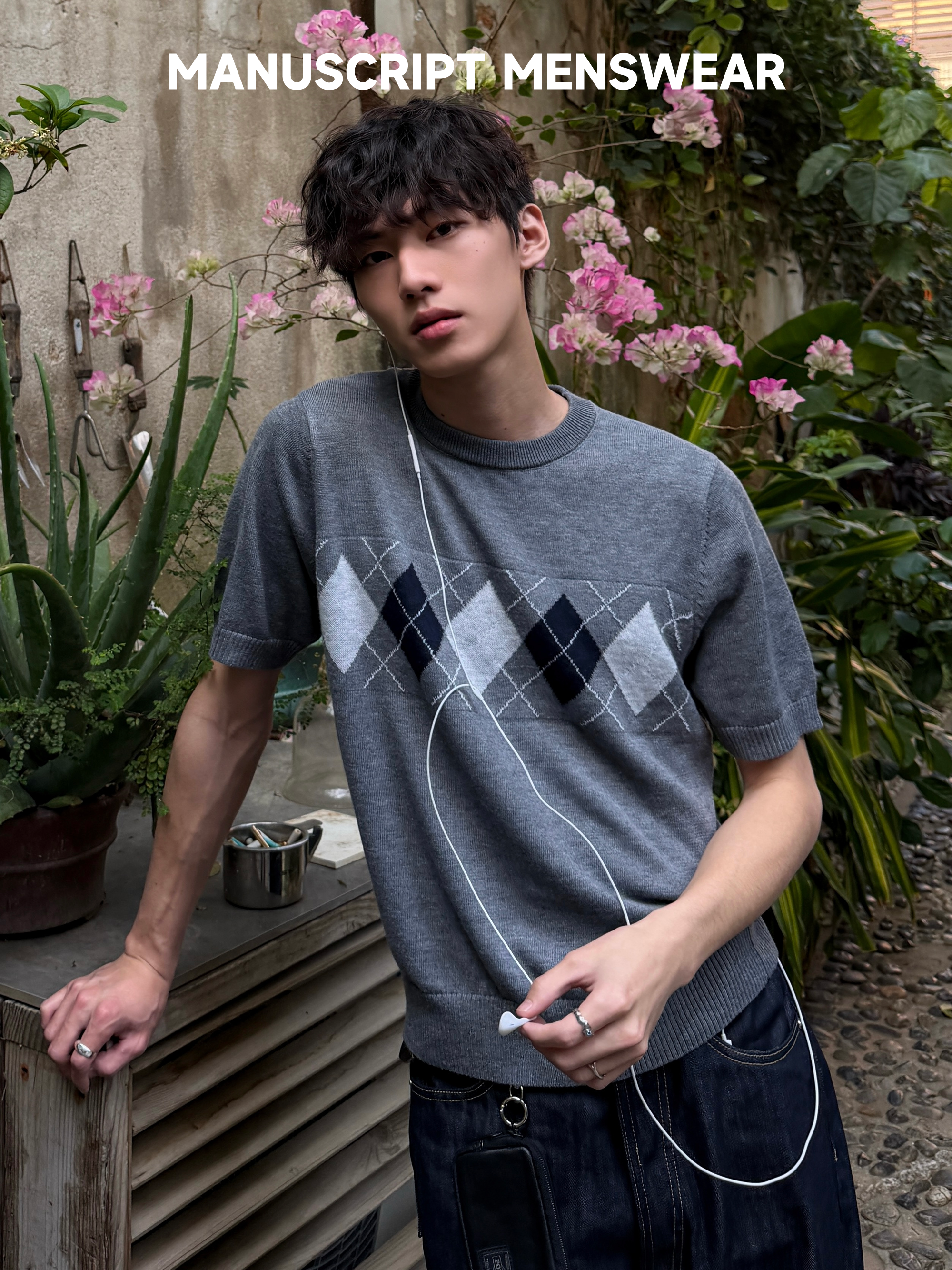 MANUSCRIPT Rhombus Breathable Front Shoulder Knitted Tee