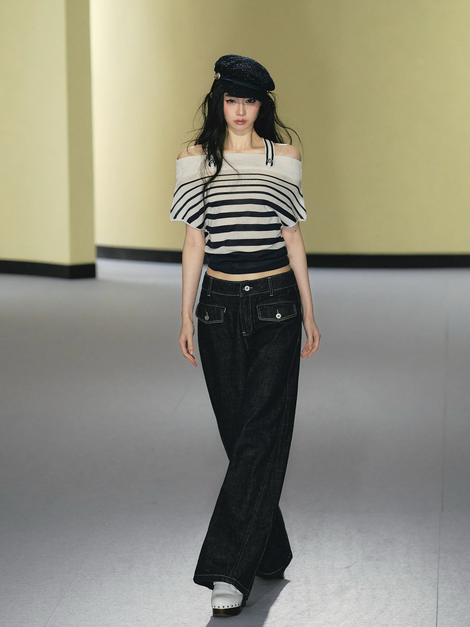 AGAM Striped Neck One Word Shoulder Waist Tee
