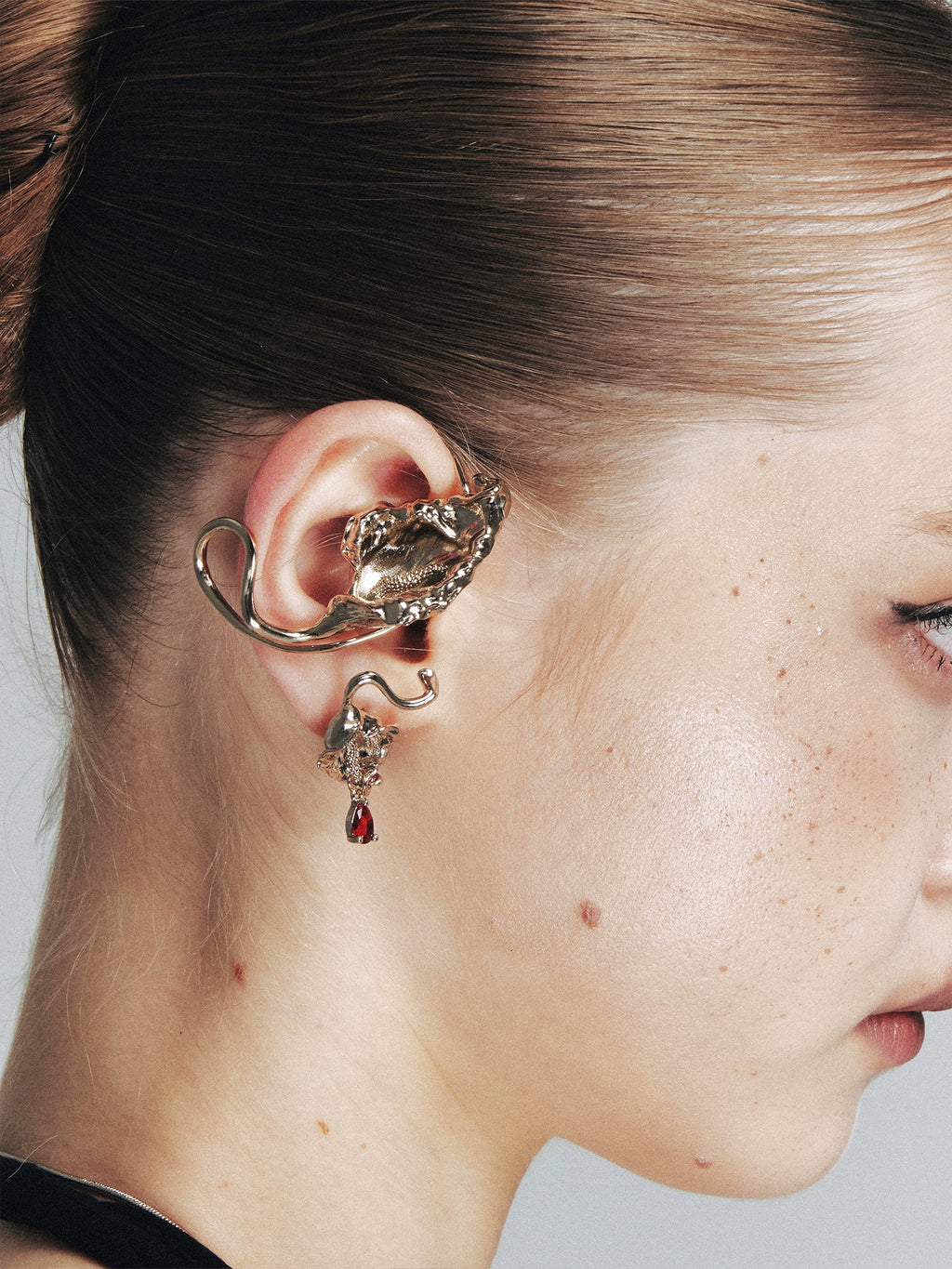 1JINN Vintage Metal Flower Earrings
