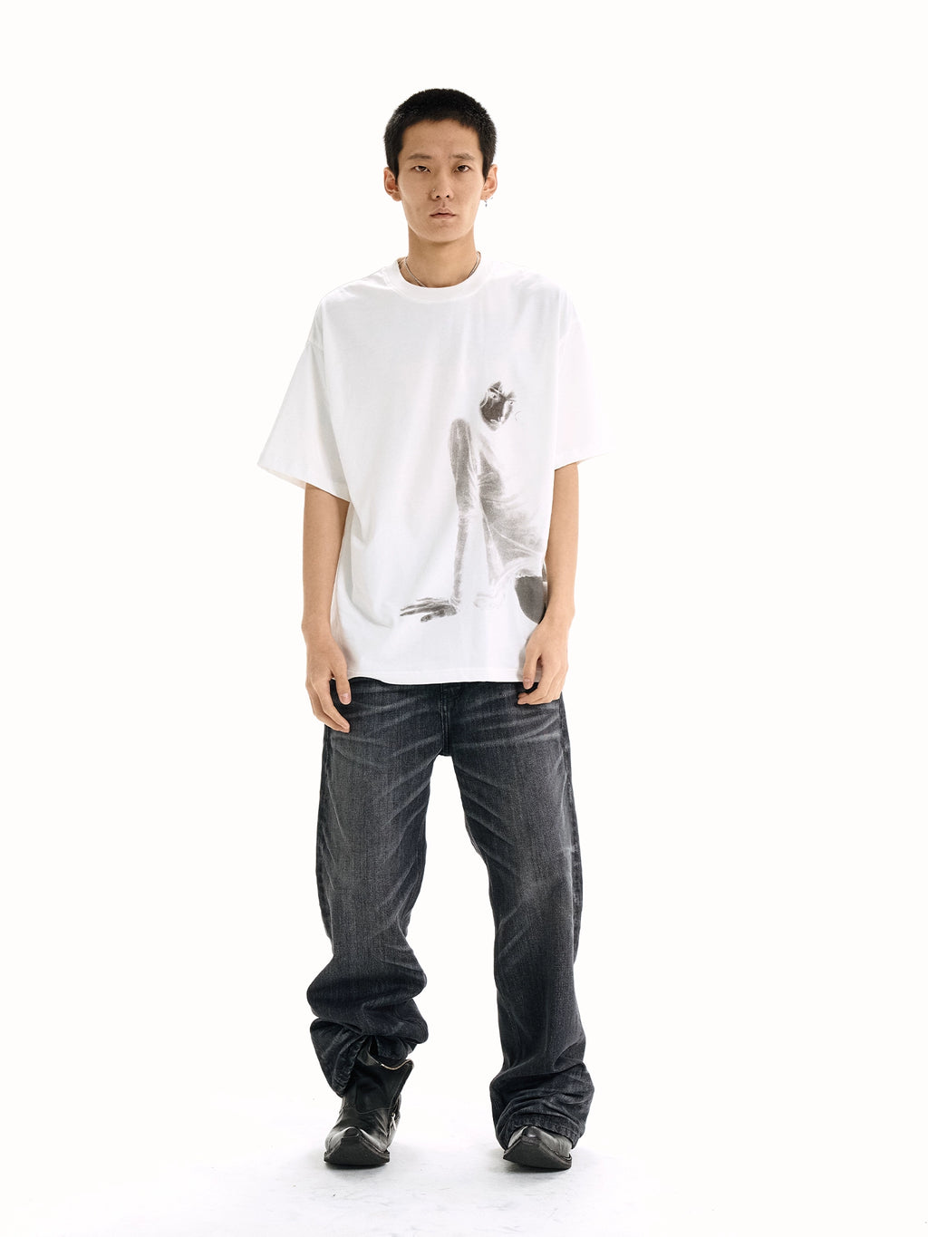 WANNA LAB Portrait Retro Print Loose Tee