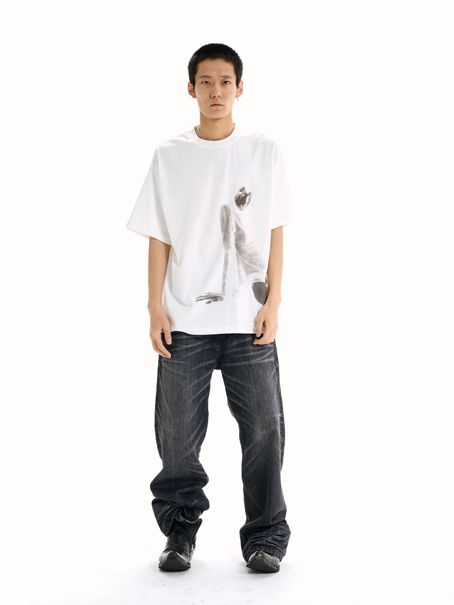 WANNA LAB Portrait Retro Print Loose Tee