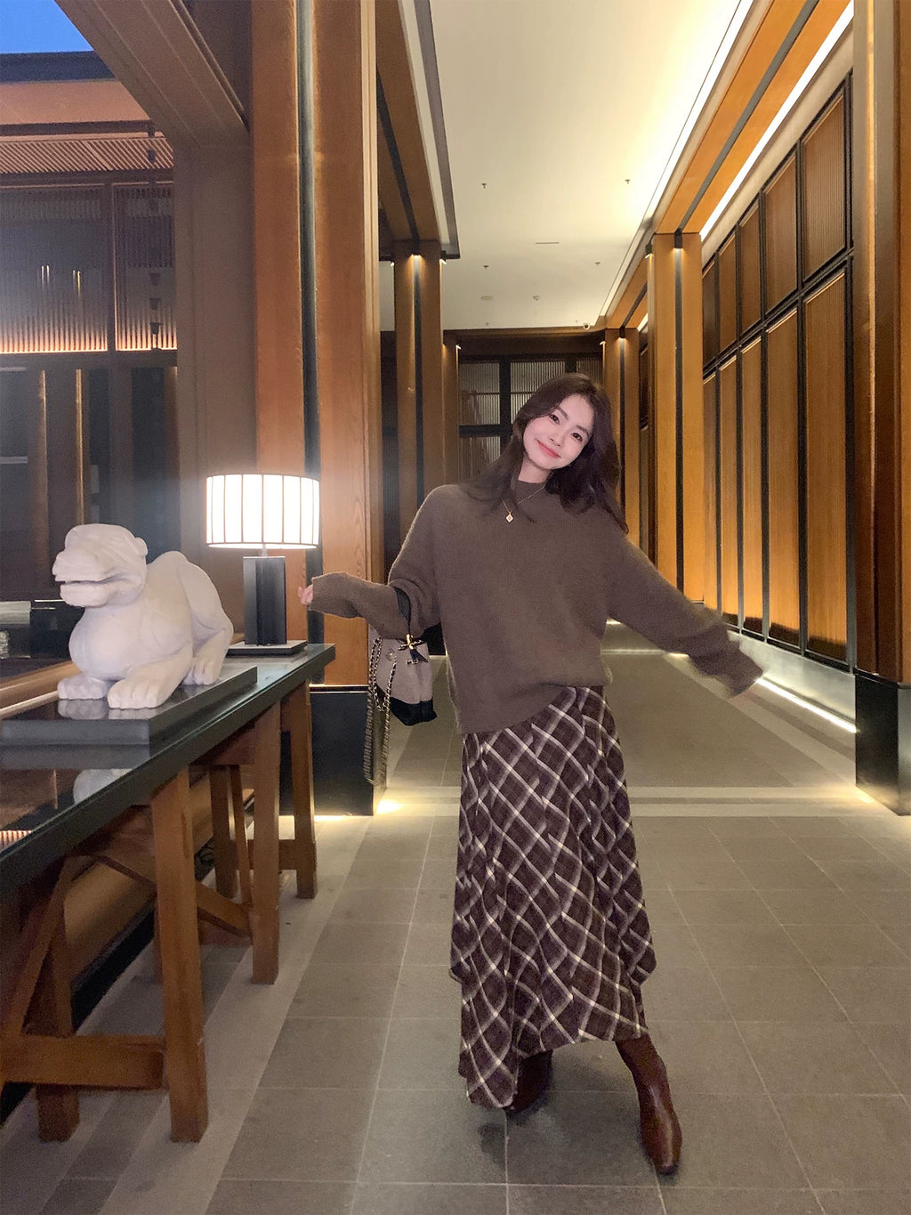 Pusumede Checked Irregular Skirt