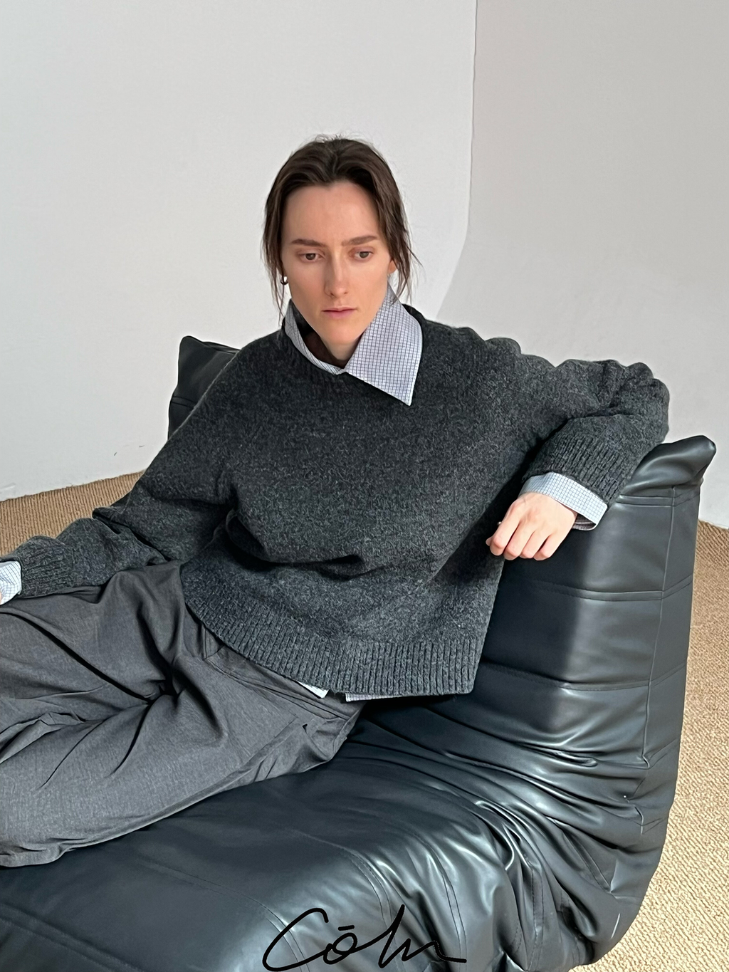 COLN Vintage Short Basic Knitted Sweater