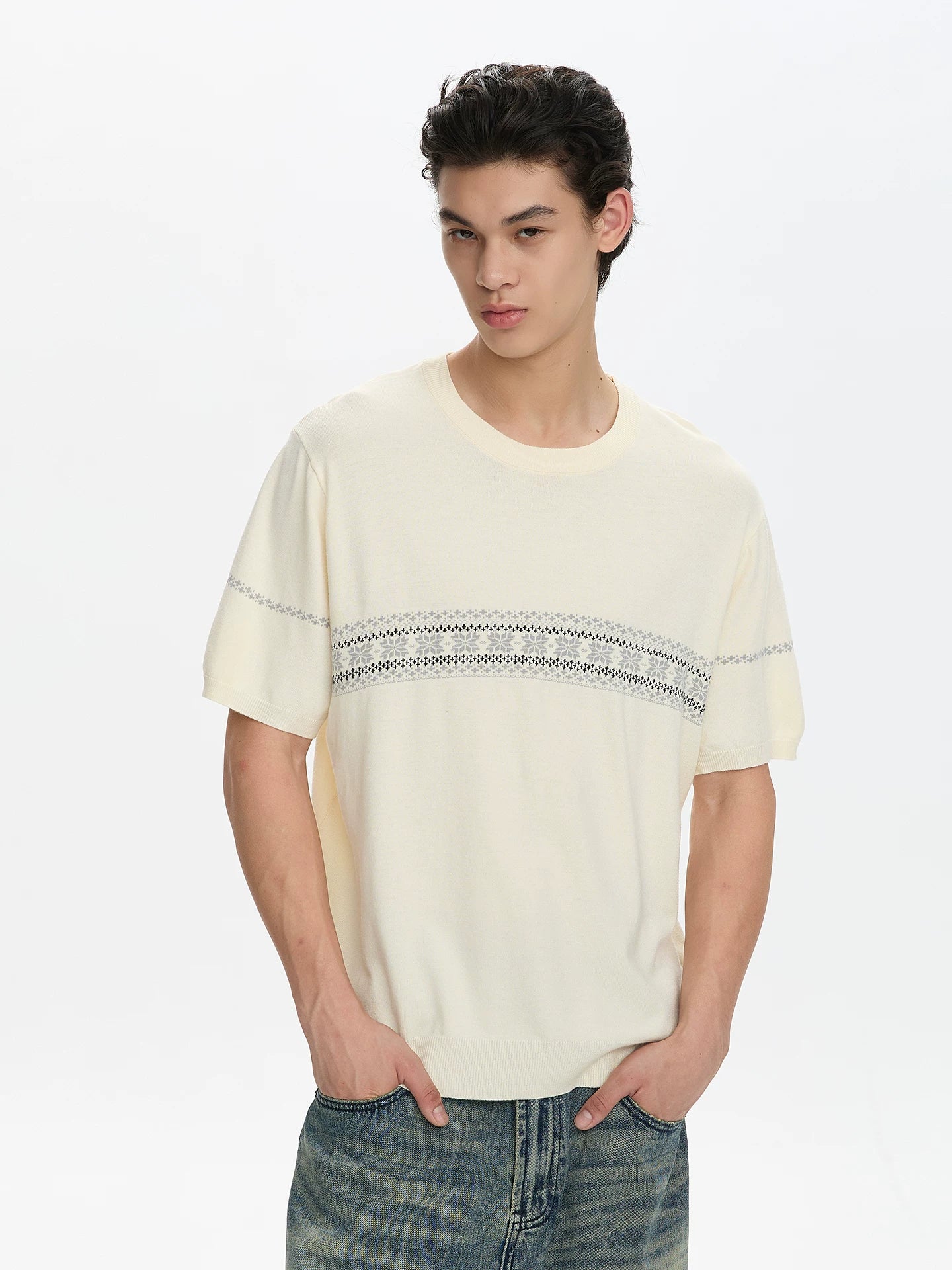 A PUEE Retro Loose and Versatile Knitted Tee