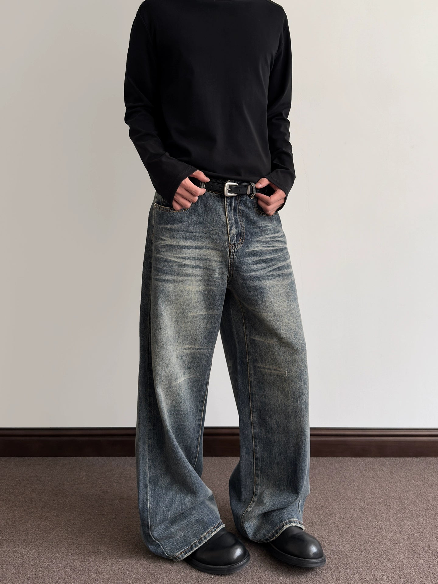 A PUEE Retro Cat Whisker Made Old Jeans