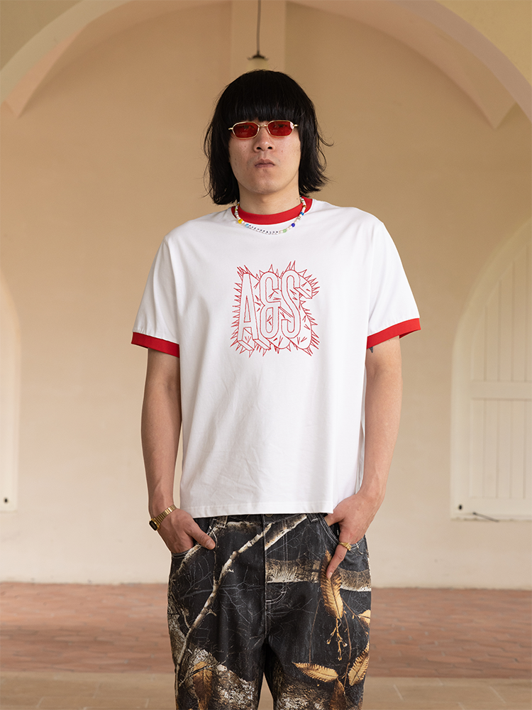 AVENUESON Explosive Font Logo Contrasting Tee