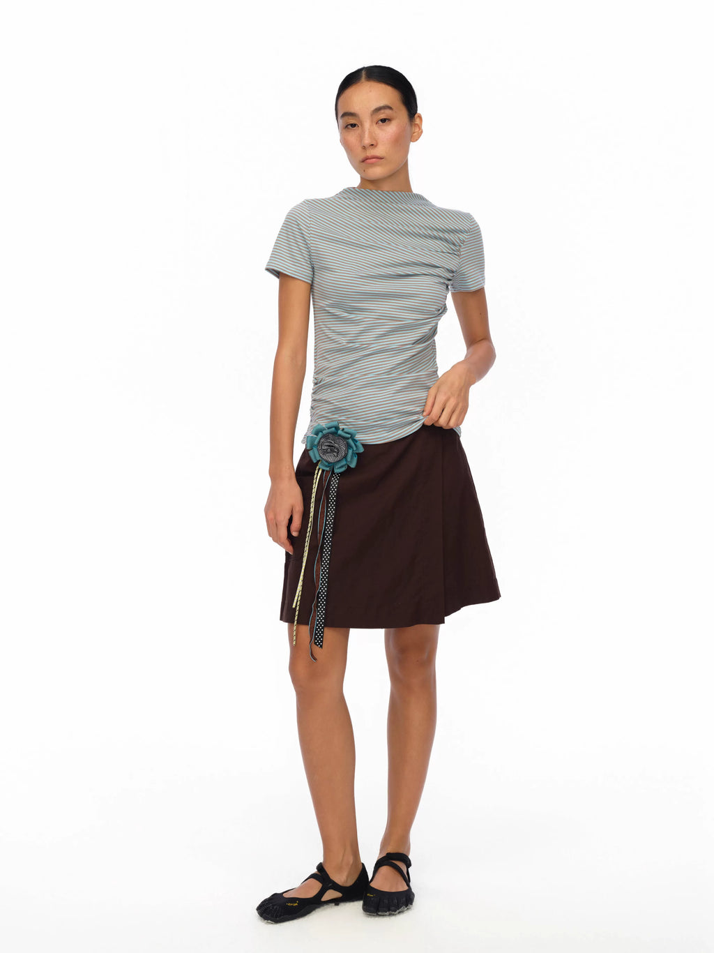 Oinimi Fold Front Shoulder Waist Thin Tee