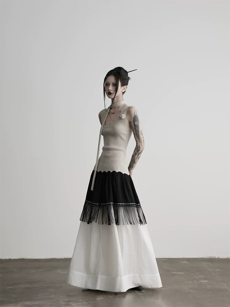 INDULGE Minimalist Contrasting Color Stitching A-shaped Skirt