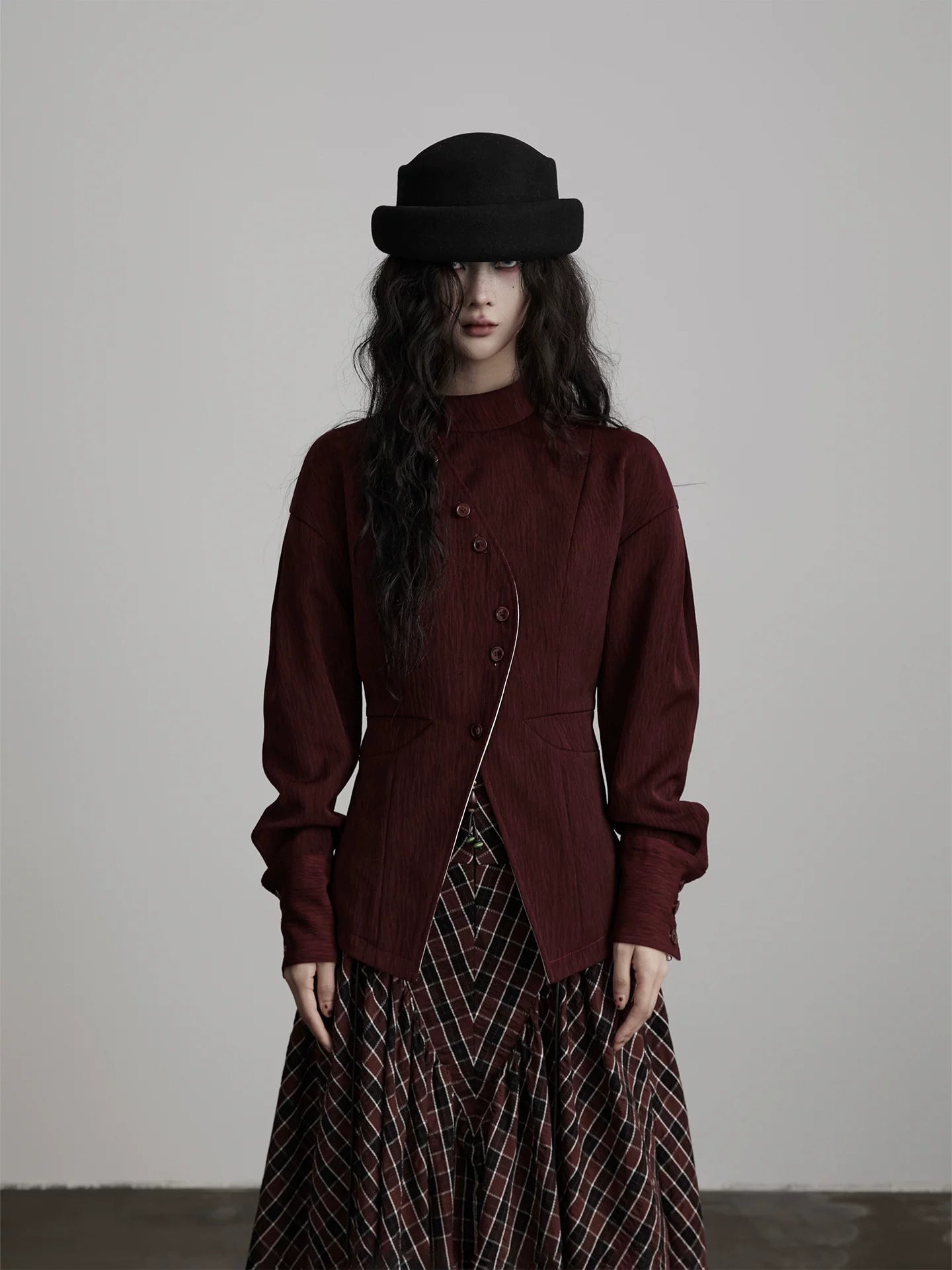 INDULGE Slim-fit Waist Suit Short Jacket