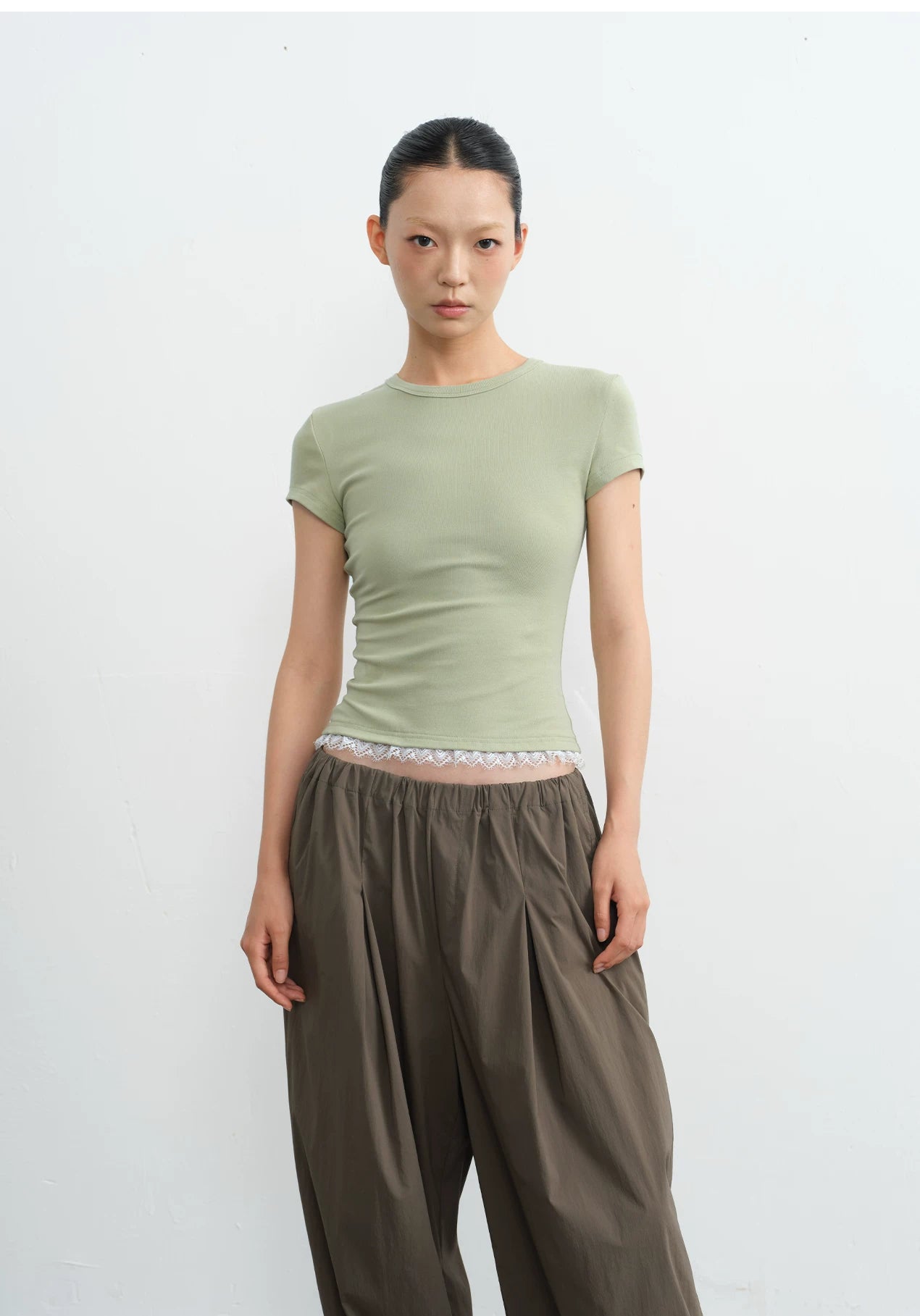 LINY LIBERTY Simple Front Shoulder Slim Tee
