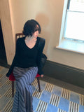 KELIFAN Retro Slim-fit V-neck Long-sleeved Knitted Sweater