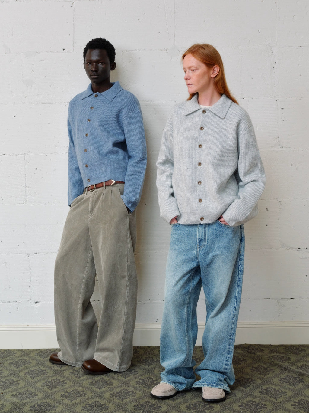 VLABMADE Simple Contrasting Button-down Knitted Cardigan