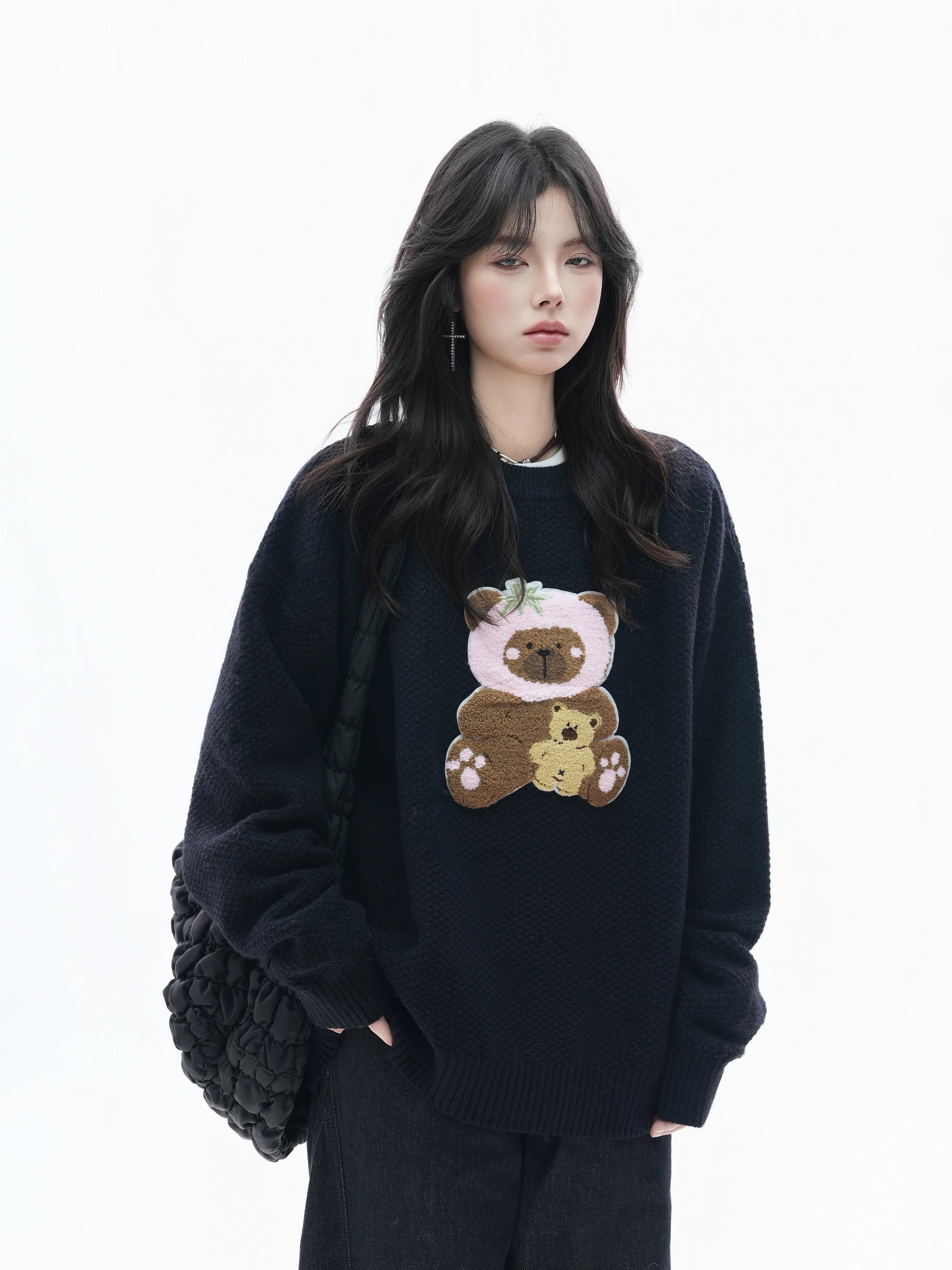 Zuocisankon Slack Soft Waxy Towel Embroidered Bear Sweater