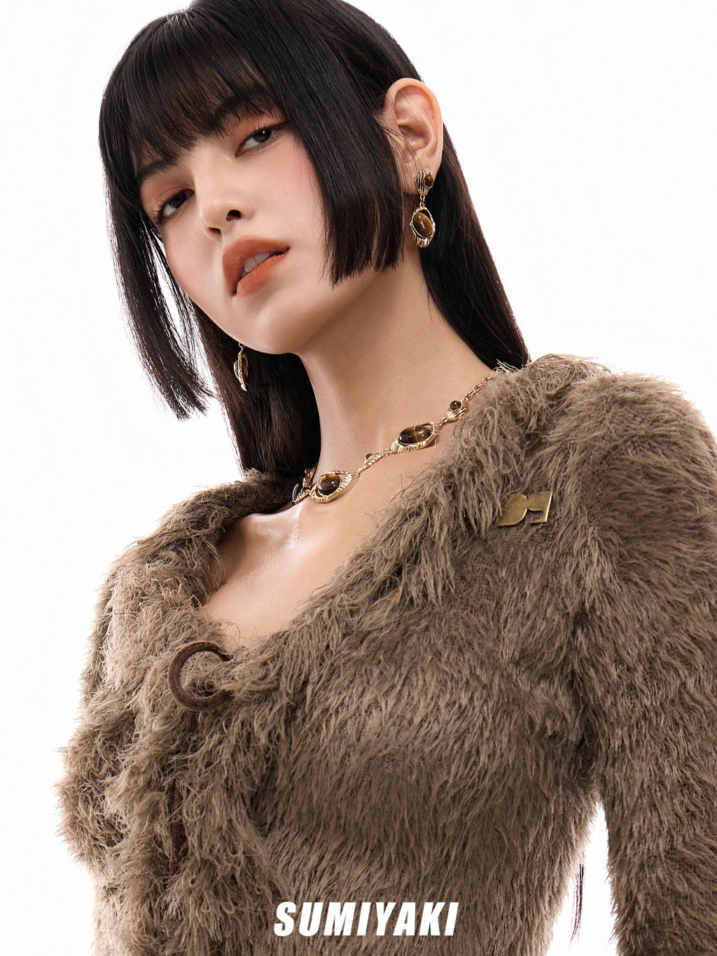 SUMIYAKI Retro Light Luxury Button Clavicle Chain