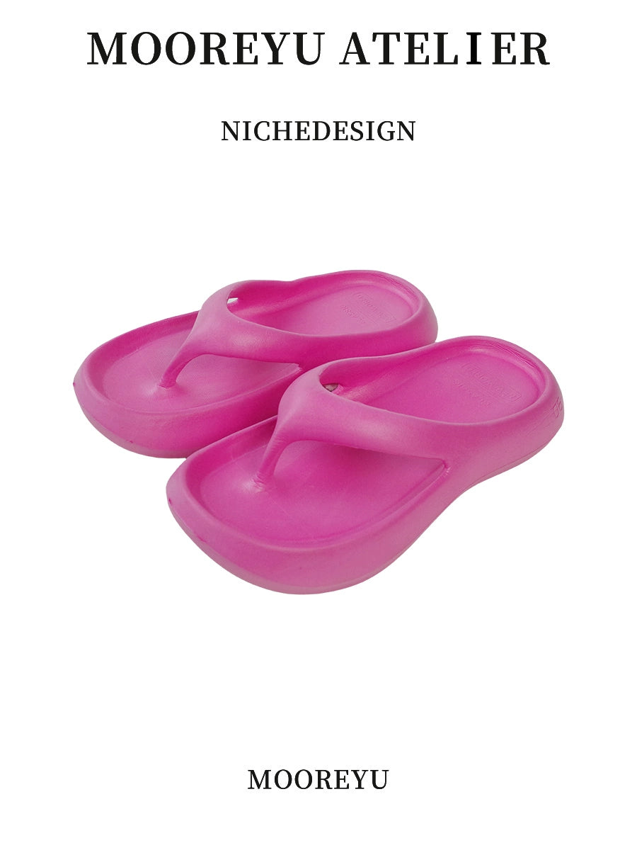 Mooreyu Thick-bottomed Seaside Beach Flip-flops Cool Slippers