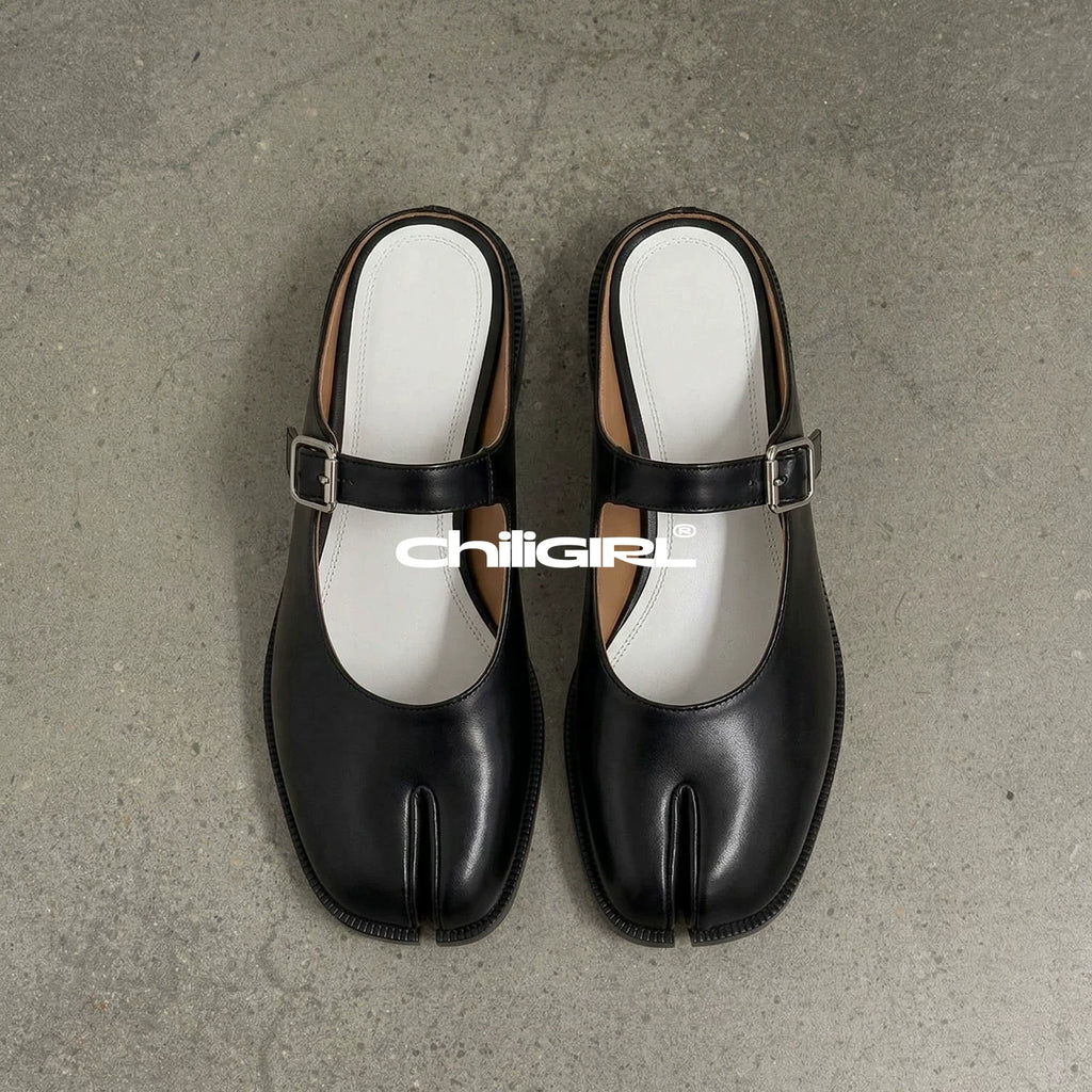 CHILIGIRL Retro Leather Split-toed Toe Slippers