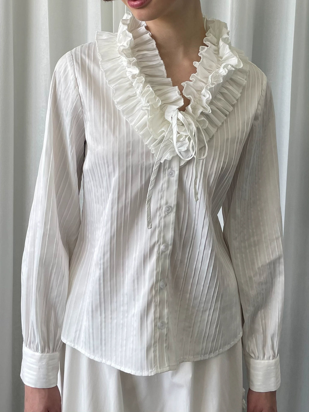 Loosesmell Large Lace-Up Collar Long Sleeve Shirt