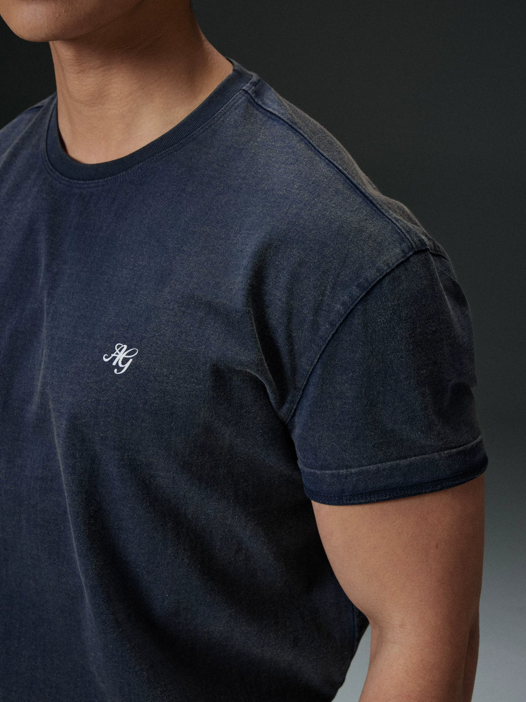 AFTERGLOW Shoulder Slim Tee