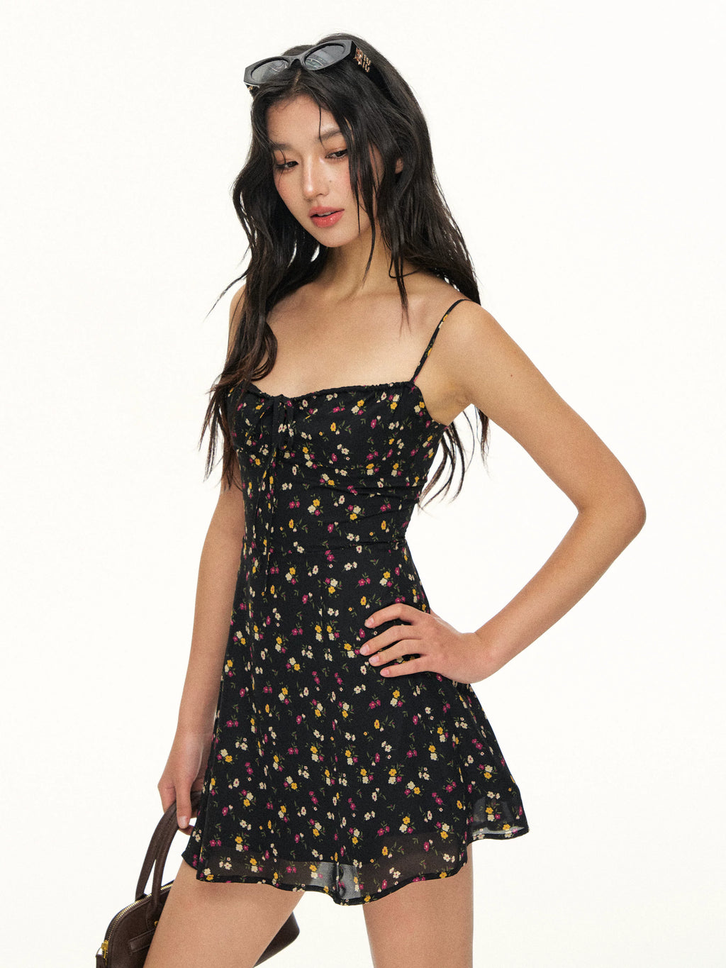 Ariseism Floral Slim-fit Suspender Dress