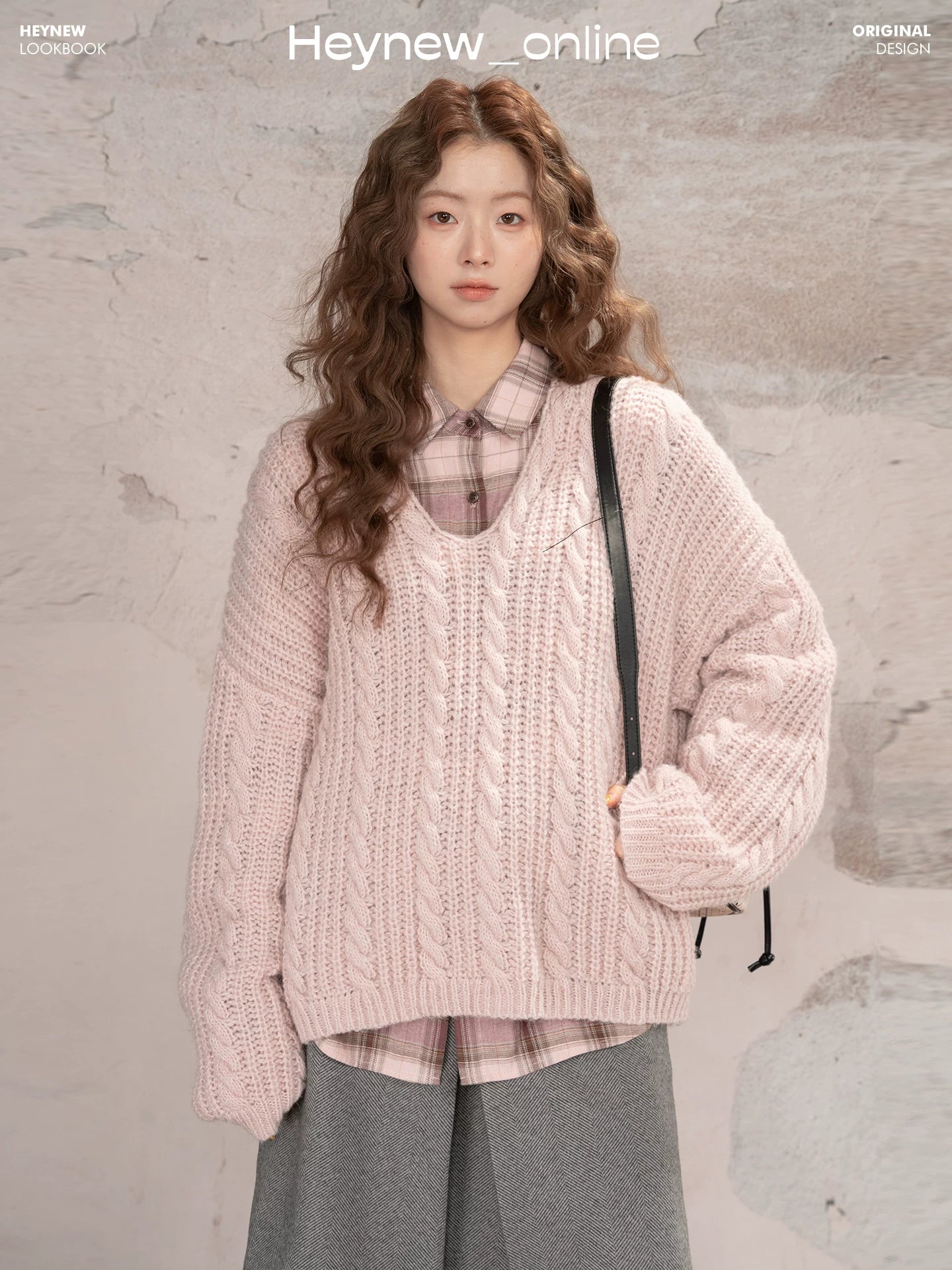 LOVEHEYNEW Twist V-neck Loose and Thin Sweater