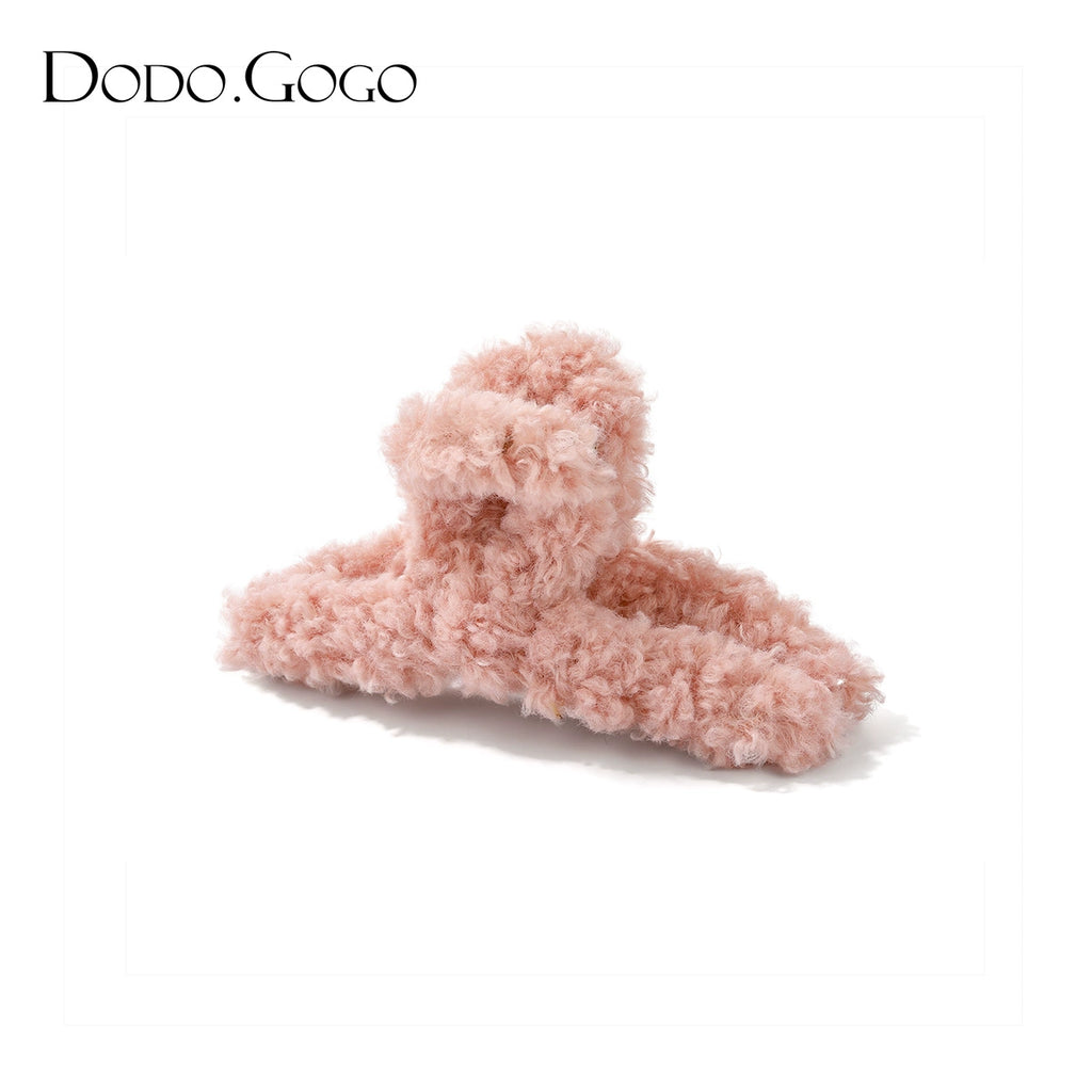 Dodogogo Cute Bear Fluffy Hair Scratching