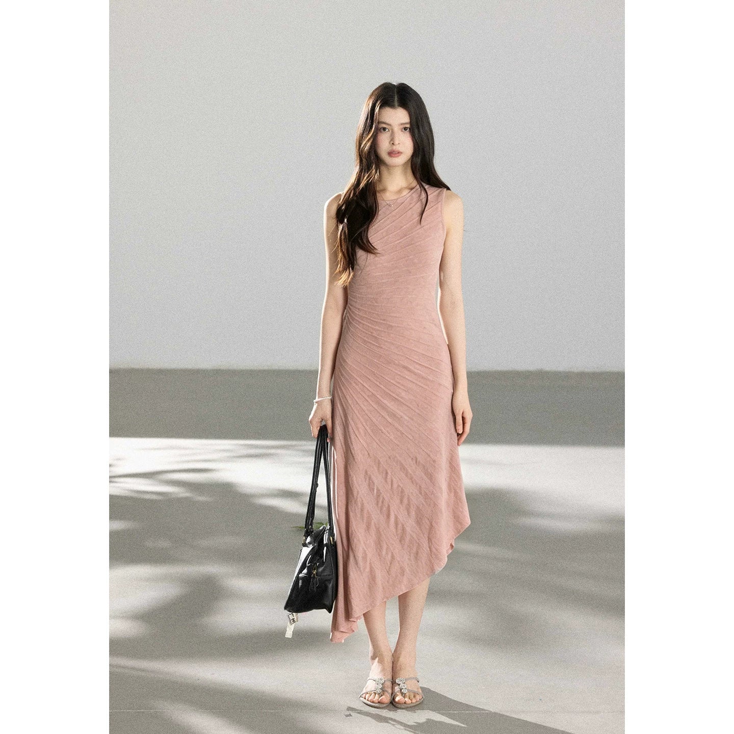 TYANG High-end Temperament Sleeveless Diagonal Pleated Dress
