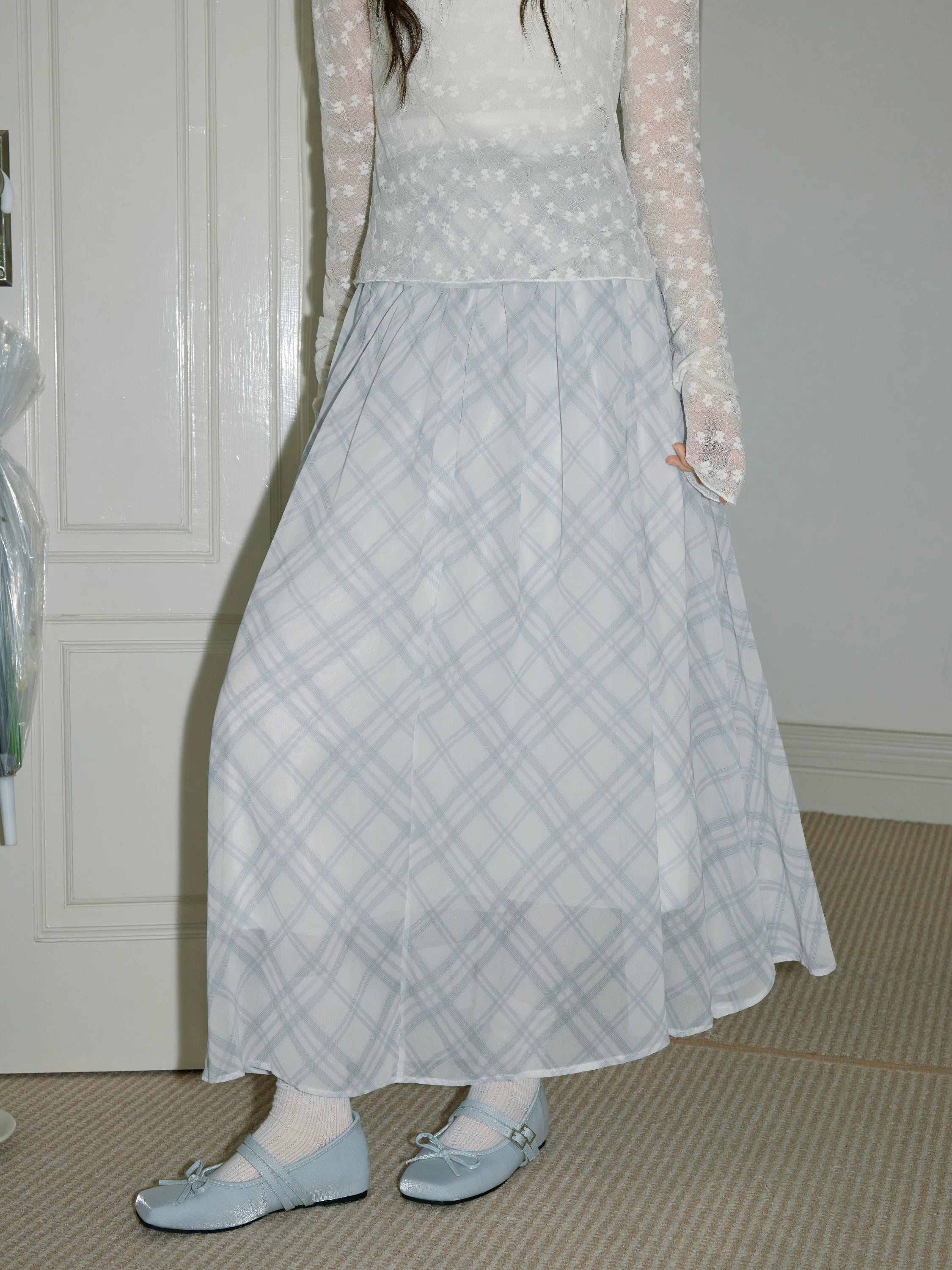 XUJING High-waisted and Thin Plaid Skirt