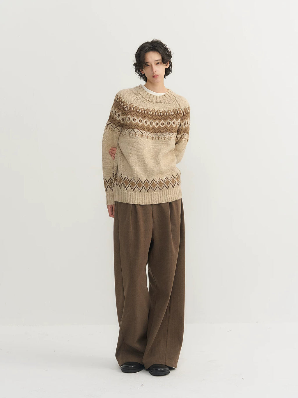 CARPEM Vintage Jacquard Contrast Crew Neck Sweater