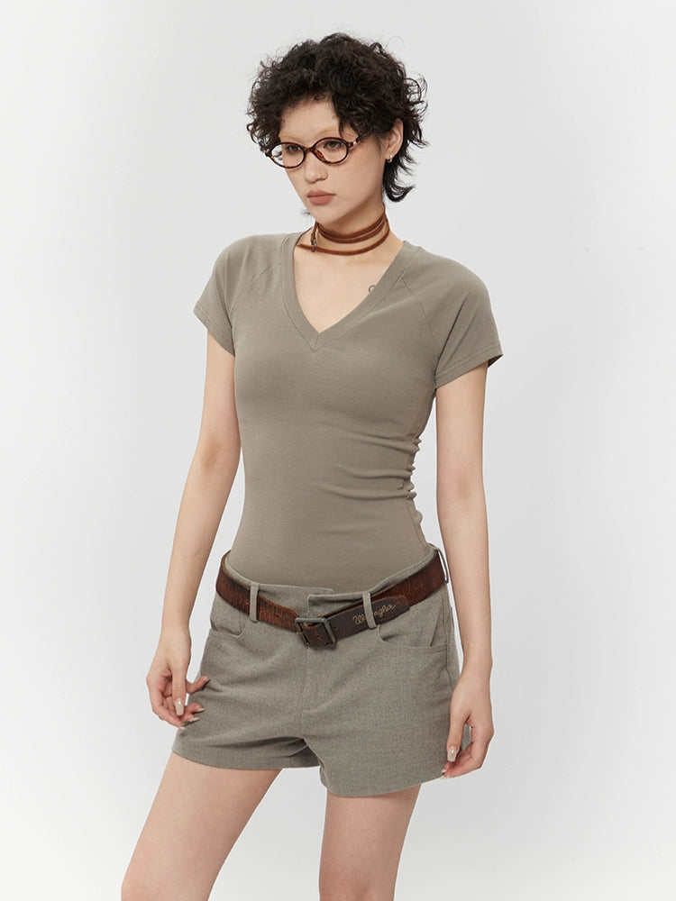 AIRHOOD Simple  Slim Low V Neck Tee