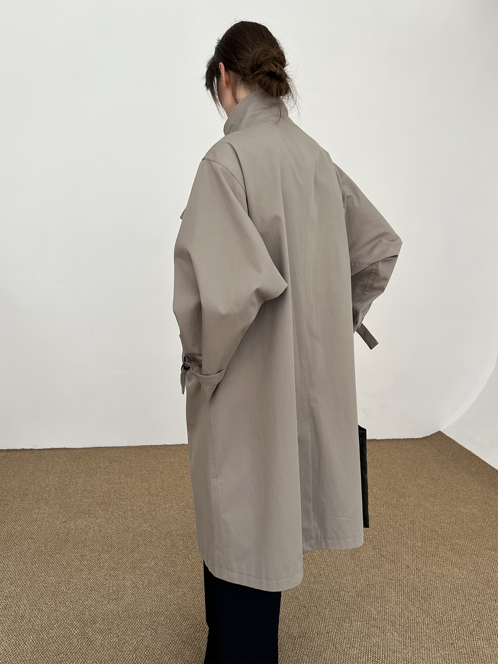 COLN Buckle-free Loose Trench Coat