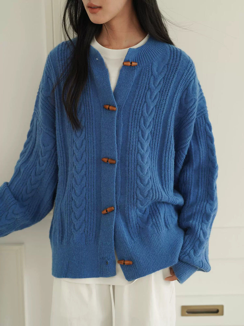 EIGHTHMONTH Loose and Thin Lazy Style Knitted Jacket