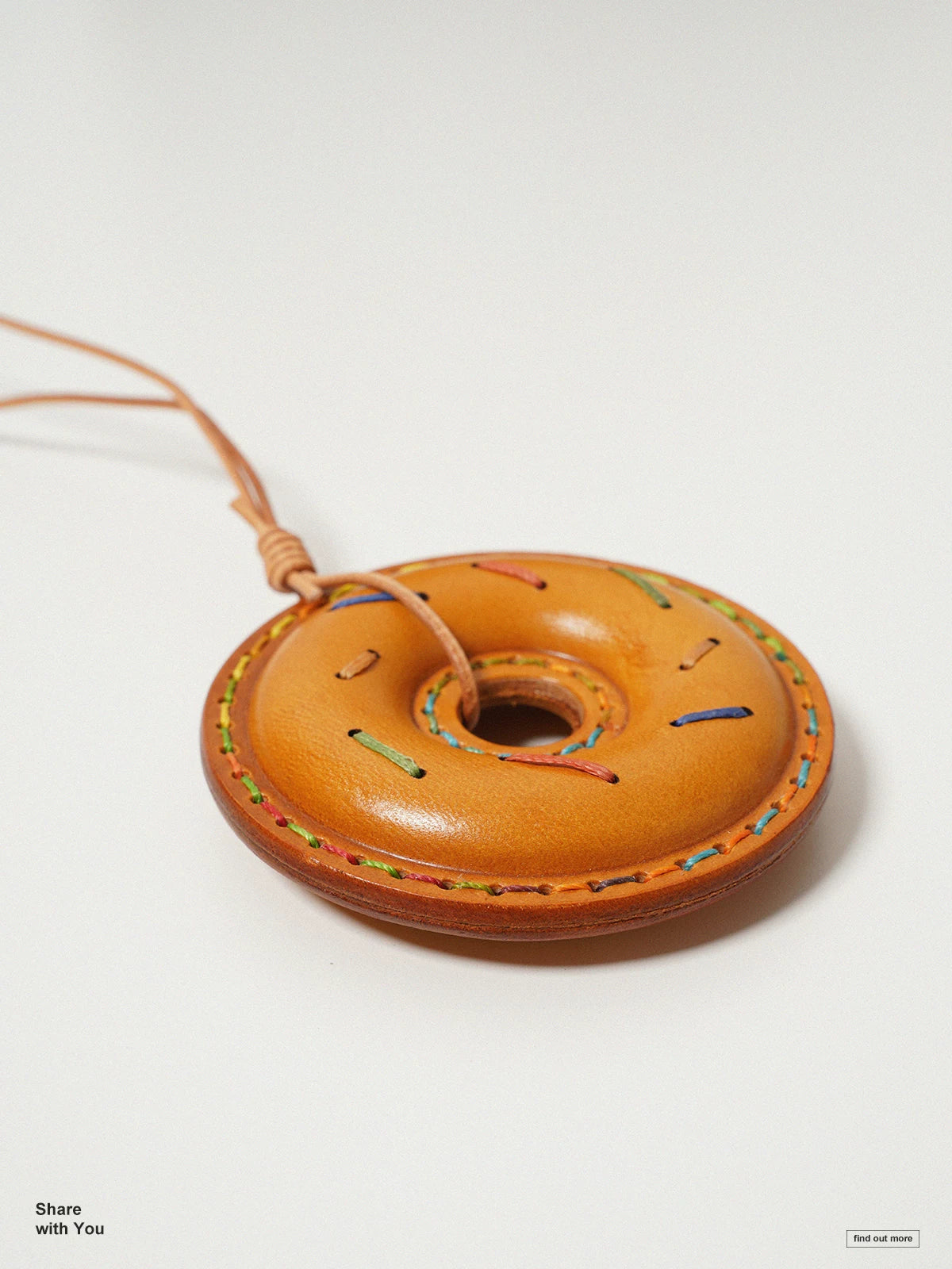 Momogigi fun food series, handmade custom retro vegetable tanned cowhide three-dimensional donut bag pendant
