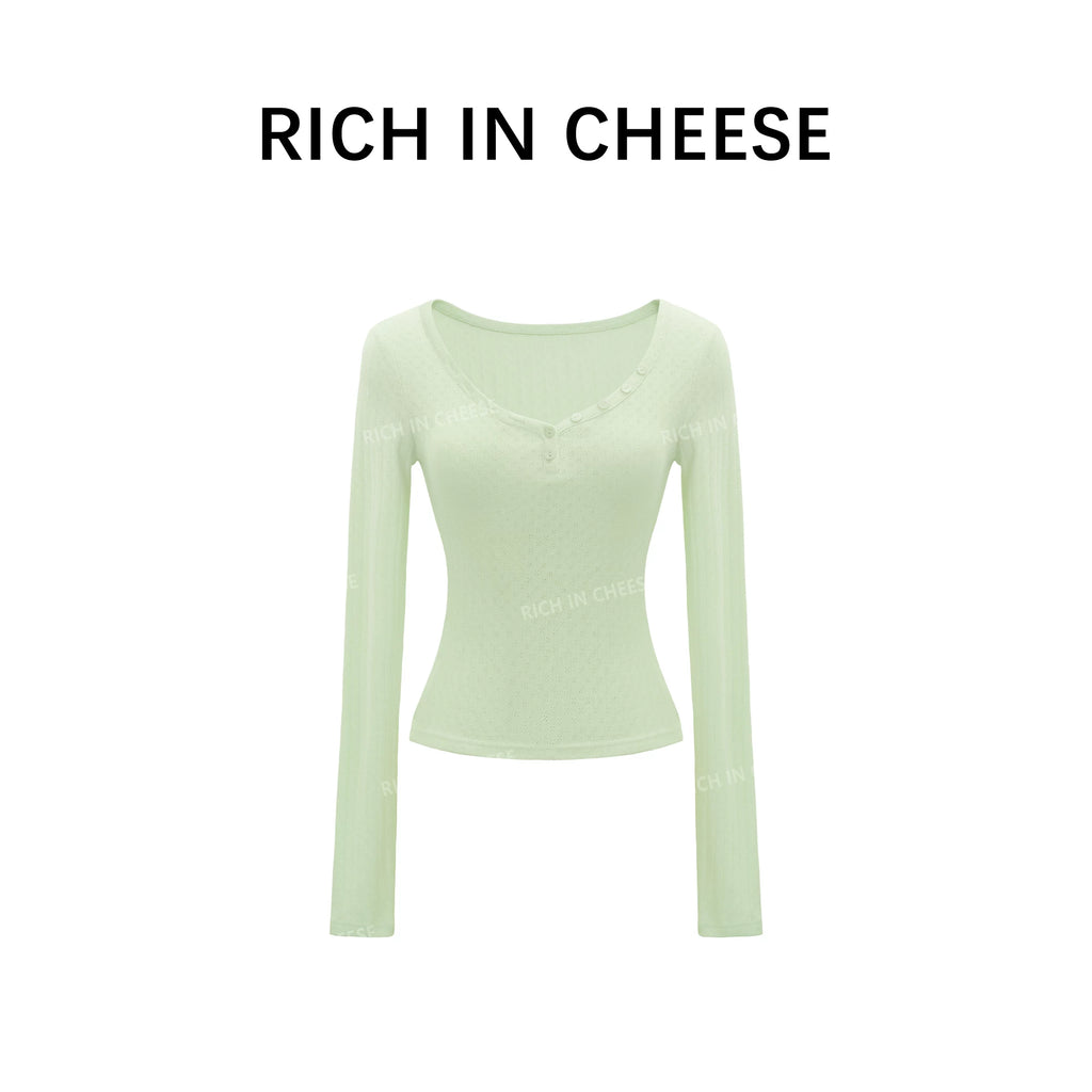 RICH IN CHEESE Slim and Versatile Long Sleeves