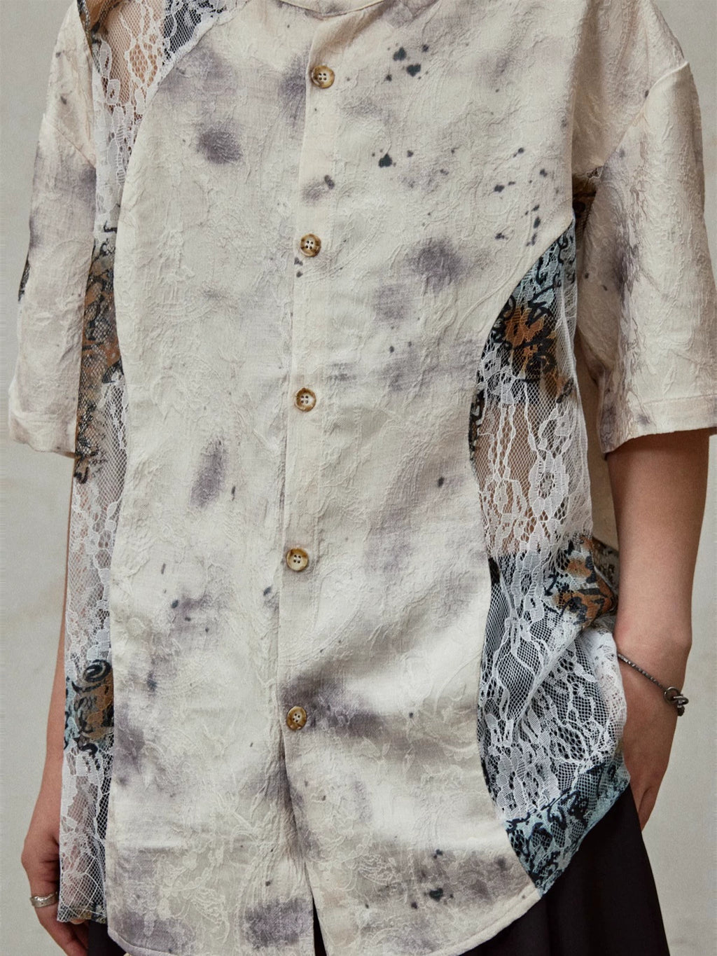 SUNYVONNE Ink Splashing Lace Stitching Retro Shirt