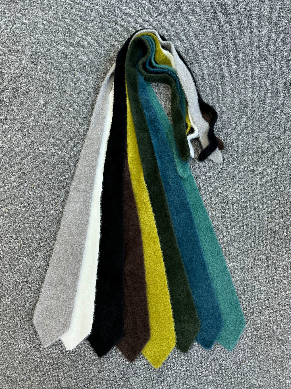 TERRAINCOGNITA Stylish and Simple Versatile Wool Tie