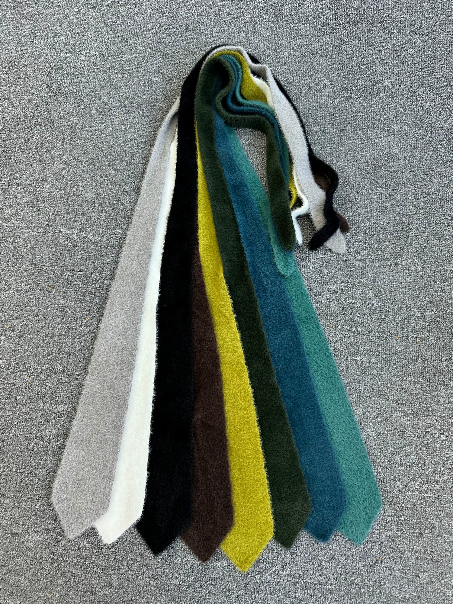 TERRAINCOGNITA Stylish and Simple Versatile Wool Tie
