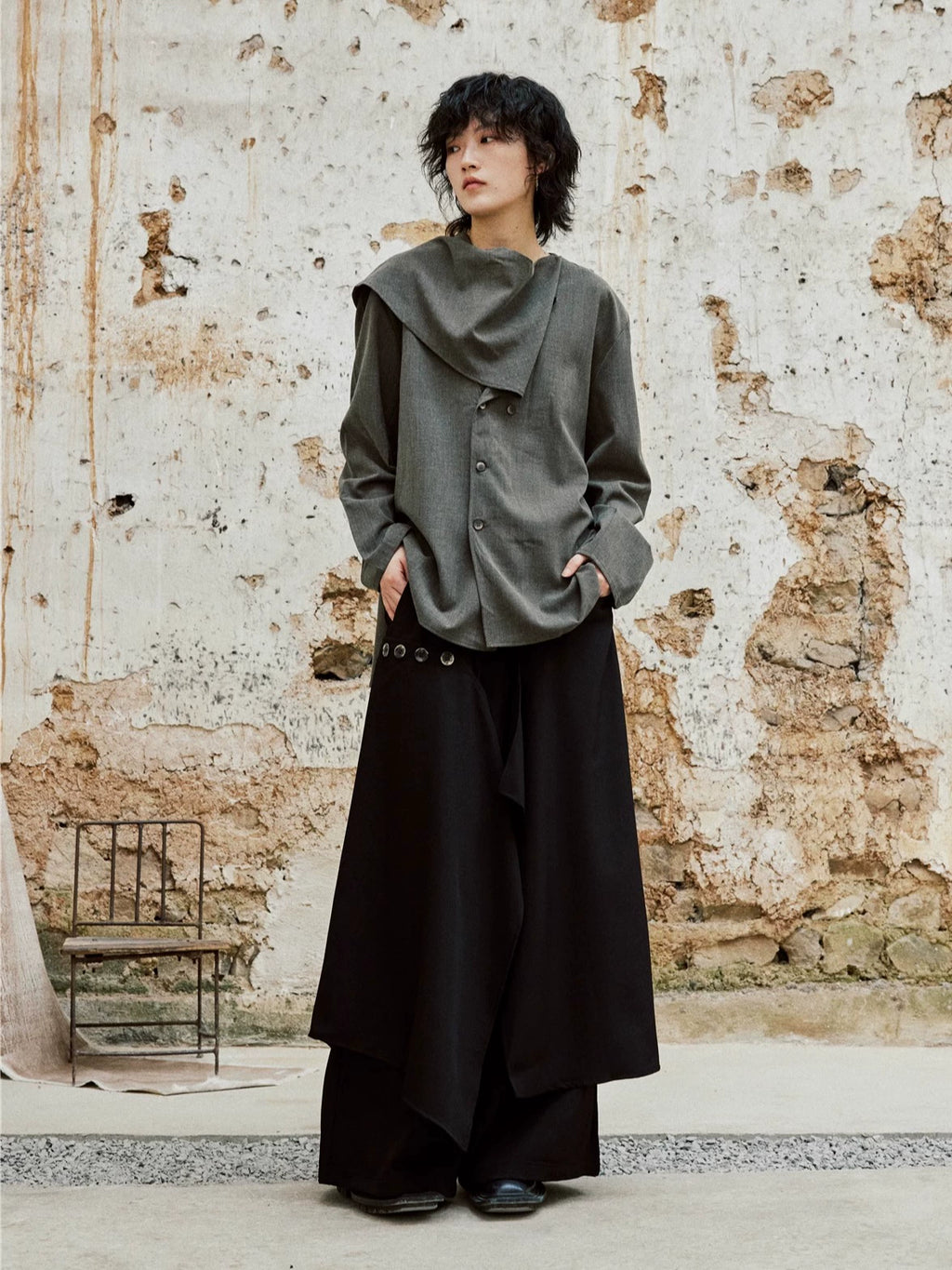 SUNYVONNE Vintage Scarf Long Sleeve Shirt