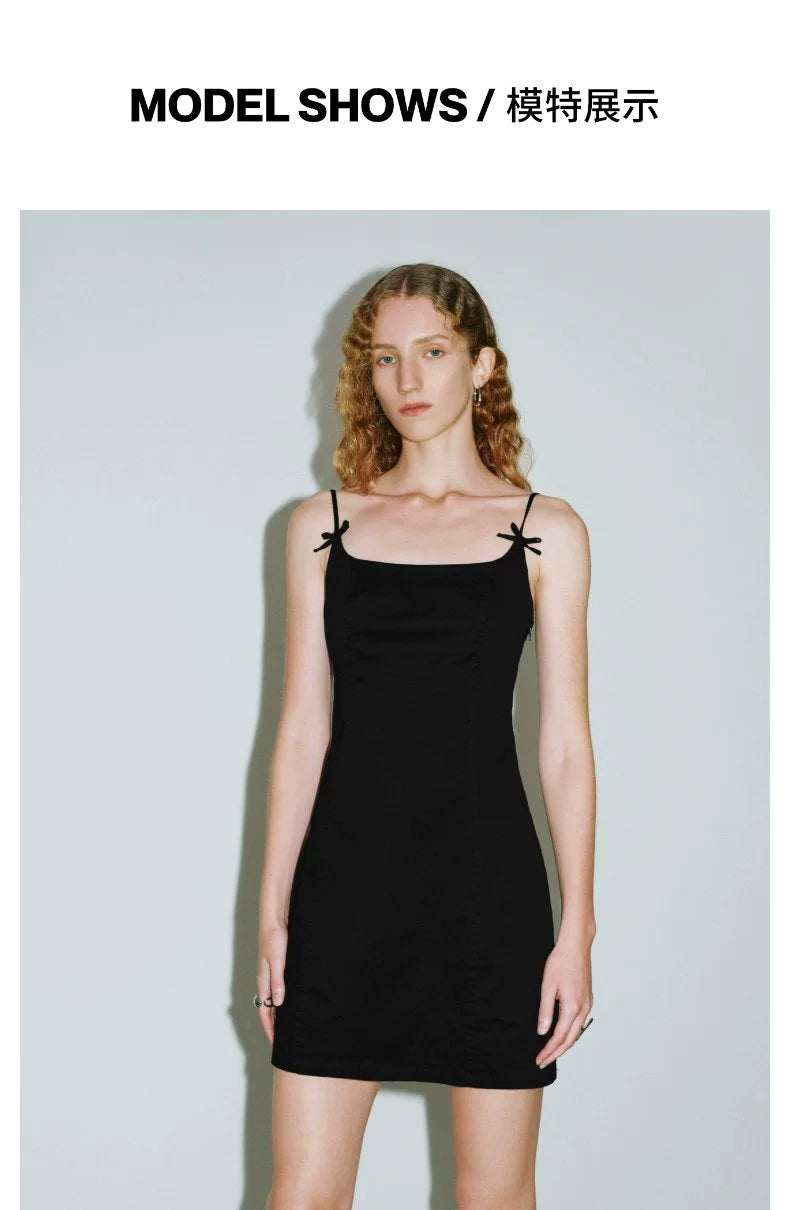 URBAN REVIVO Bow-embellished Suspender Dress