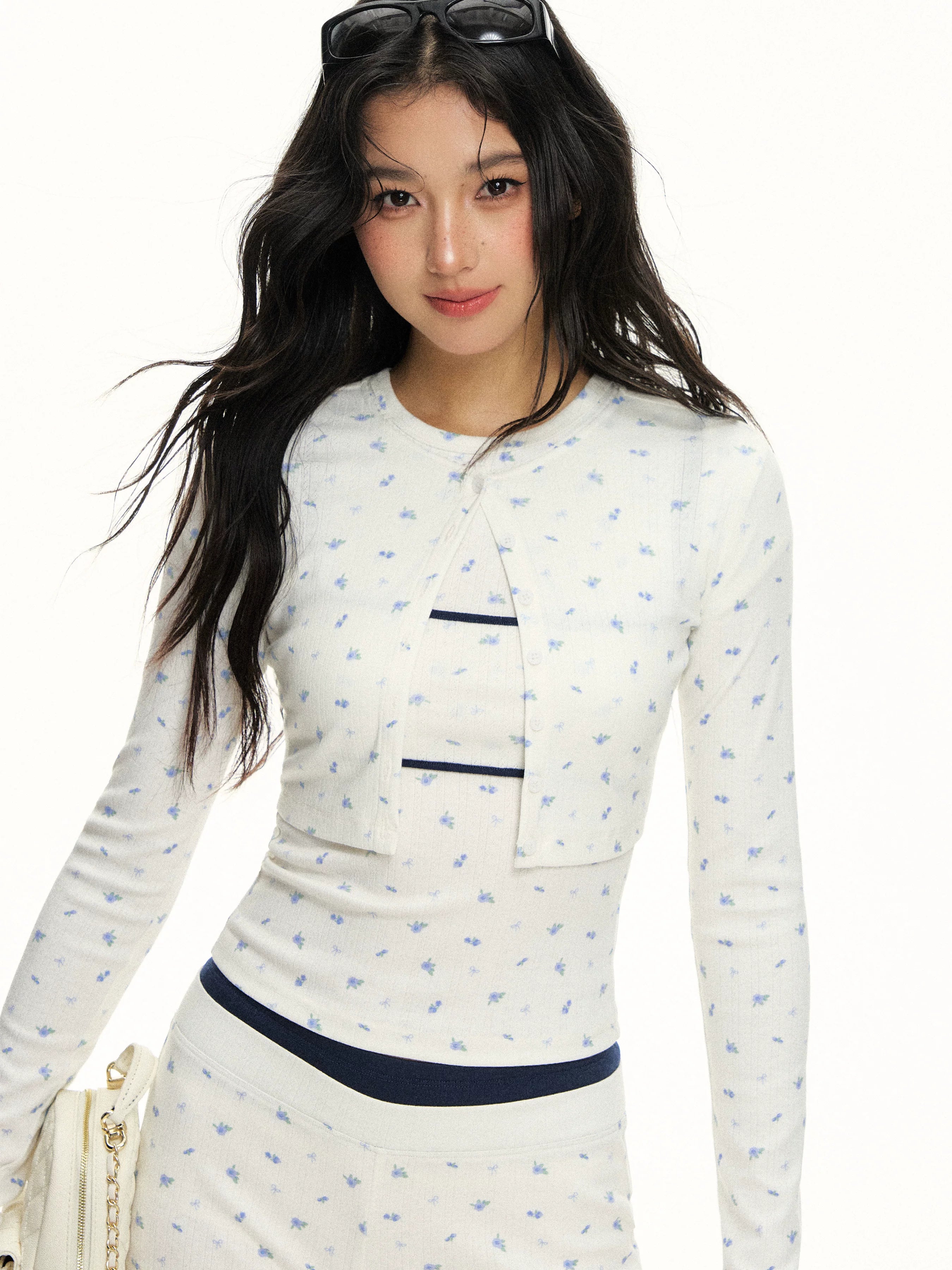 Ariseism Small Floral Slim Versatile Three-piece Set