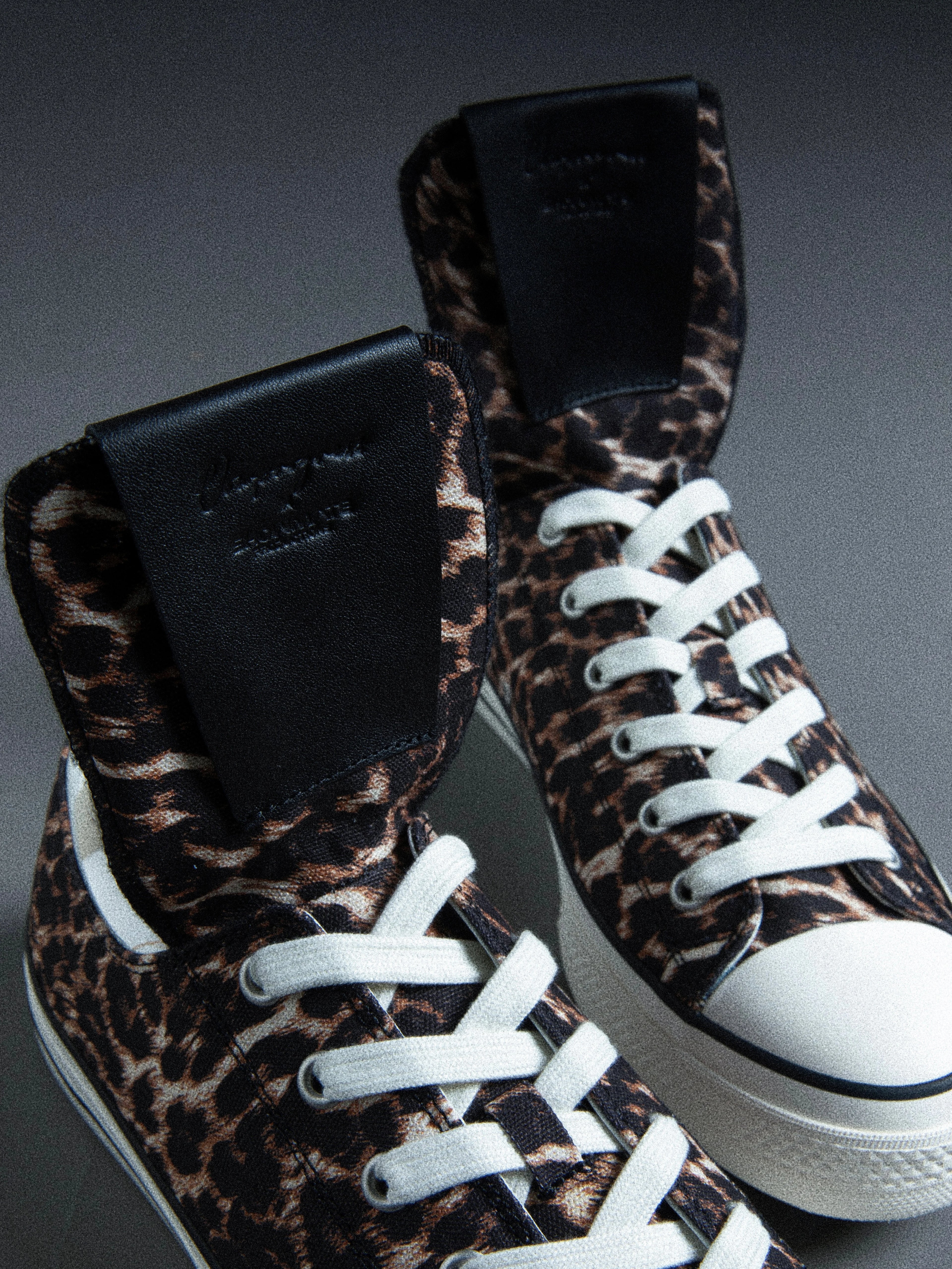 VOWPROGRESS Leopard Print Spider Element Cowhide Espadrilles