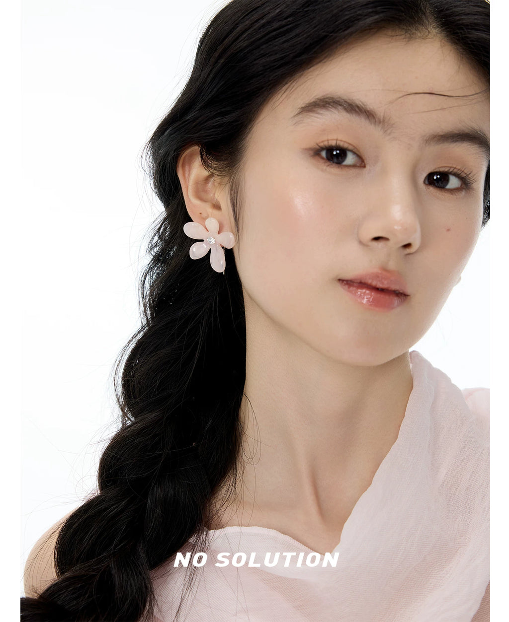 NO SOLUTION Smudge Flower Earrings