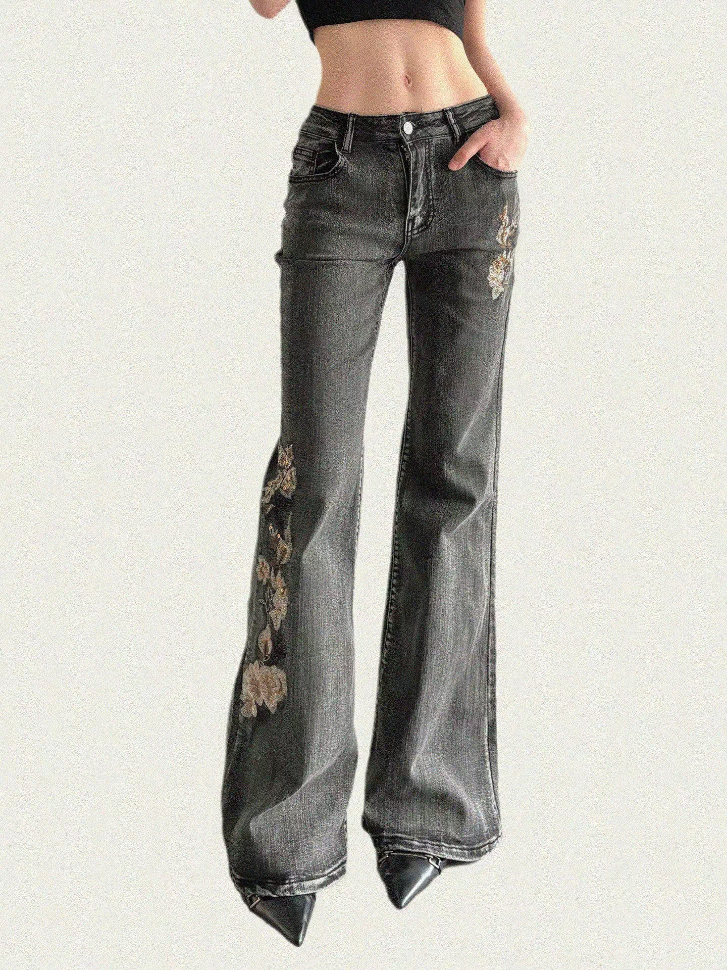 FUNOFF Vintage Embroidered Pocket Pull Jeans