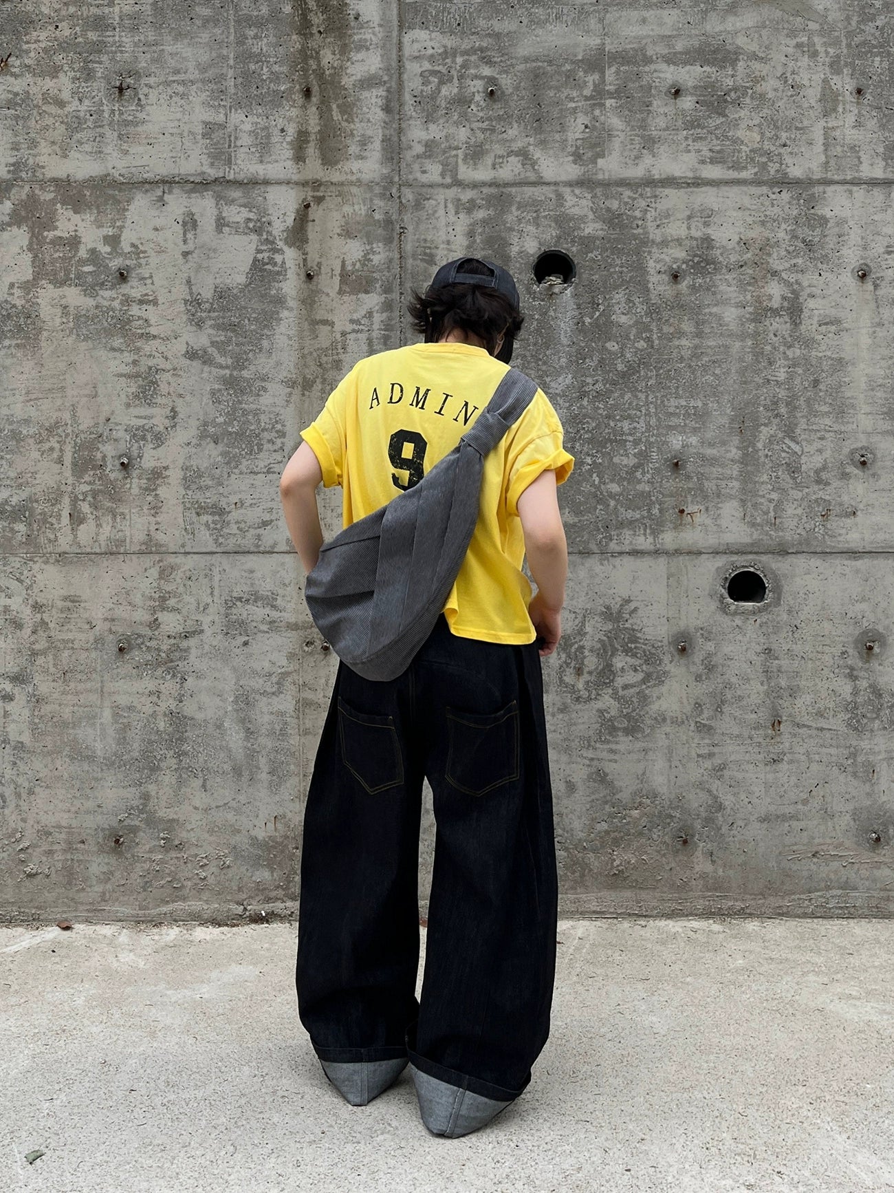 TZ Killer Stripe Dislocation Fold Oblique Span Crescent Bag