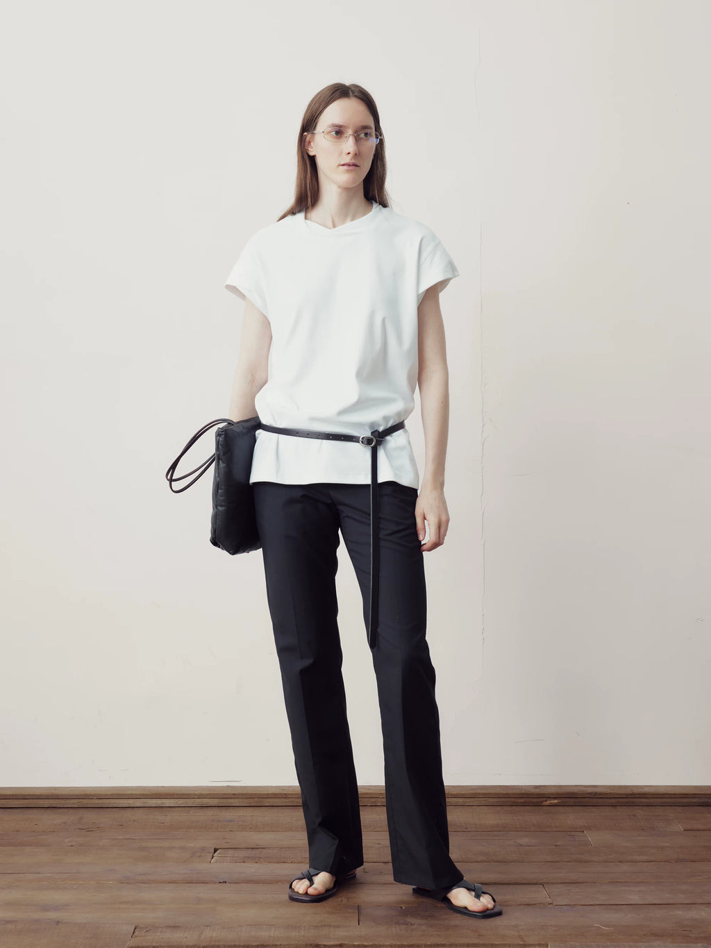 COLN Minimalist Round Neck Tee