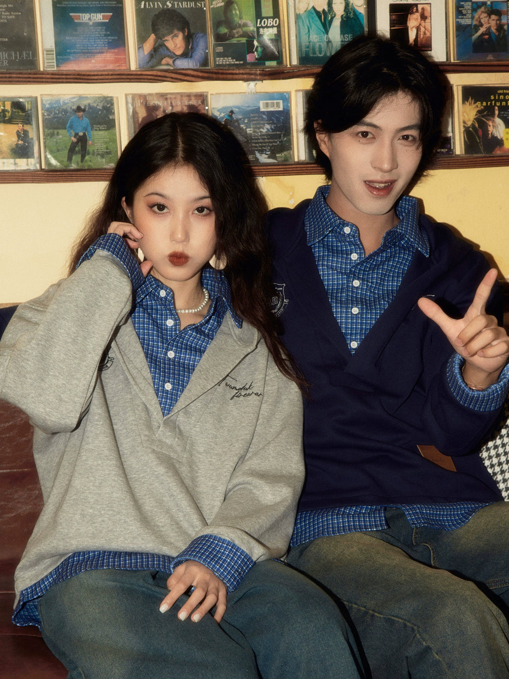 ALOHA Retro Niche Design Sense Splicing Fake Two-piece Sweater