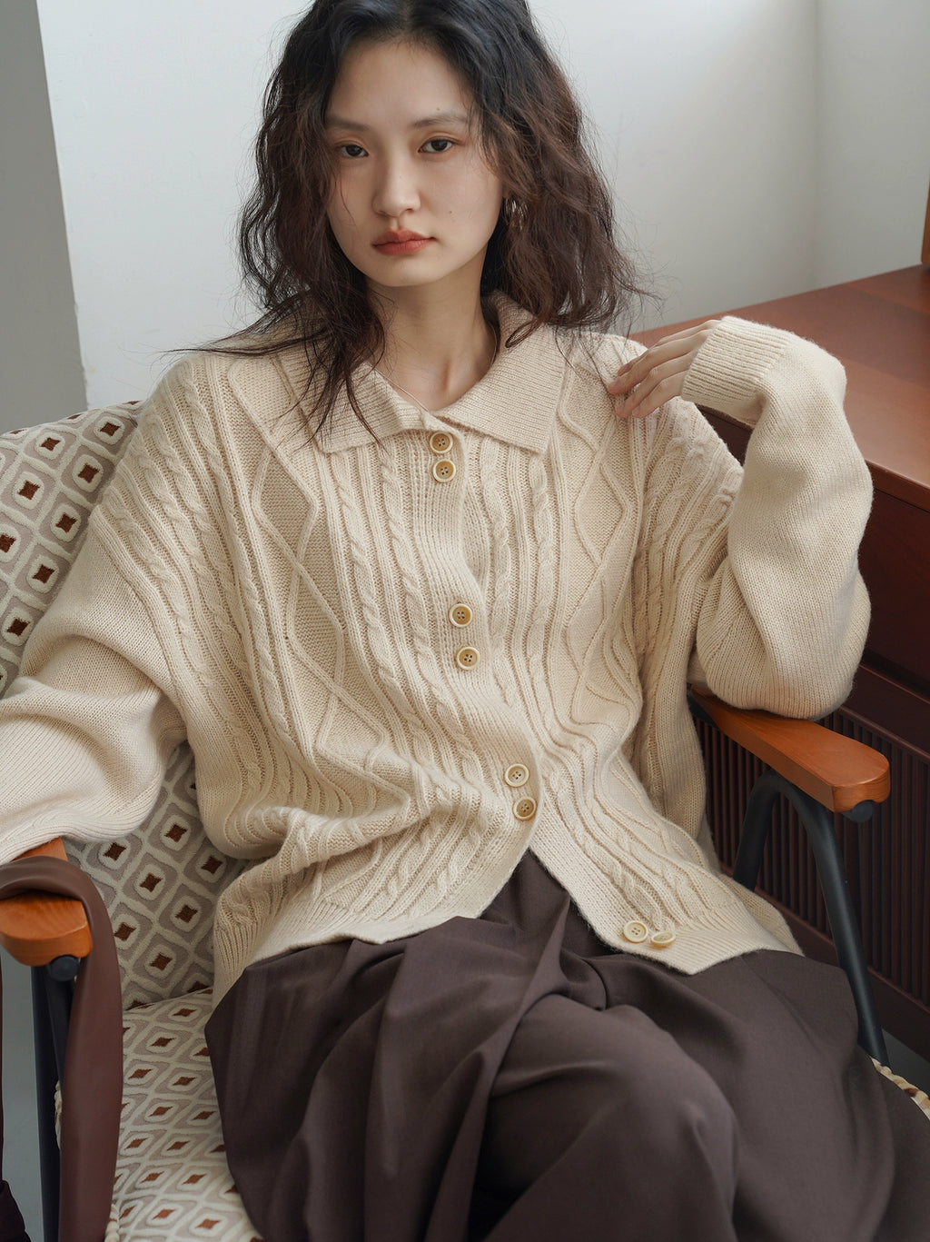 EM  Slim-fit Knitted Cardigan Jacket