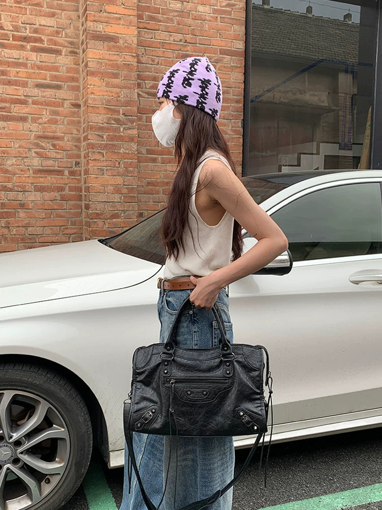 JANDRESS Retro Rivet Large Capacity Shoulder Messenger Bag