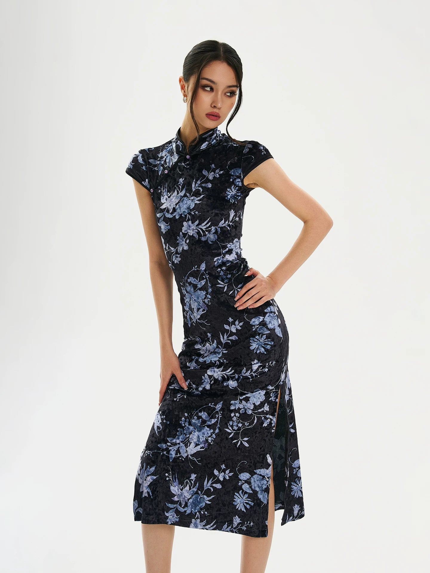 FINDYAWINGS Thin Velvet Long Split Cheongsam
